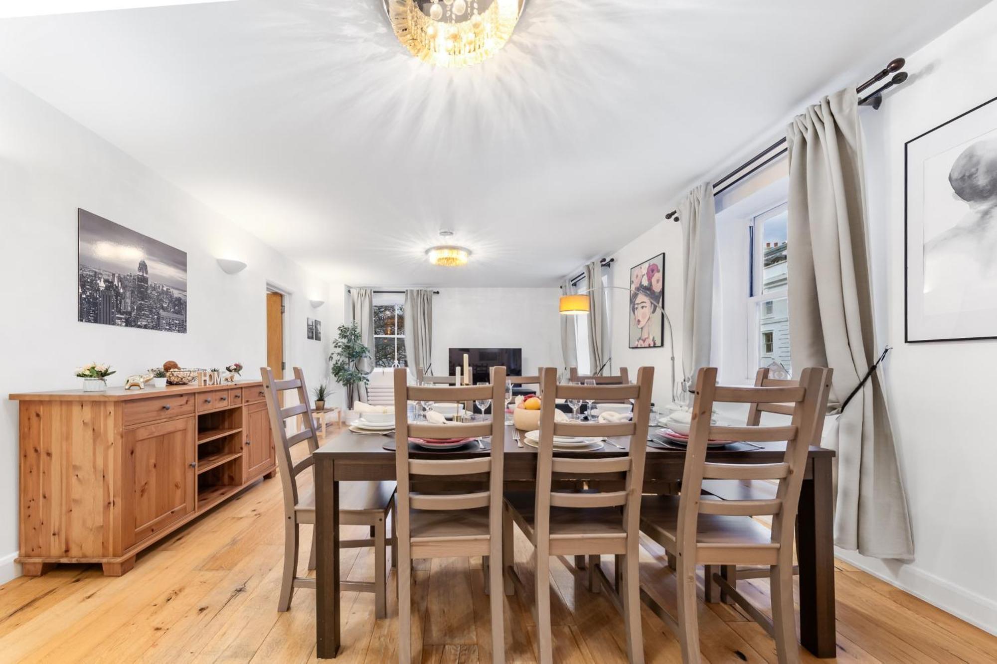 Charming By Hyde Park Apartamento