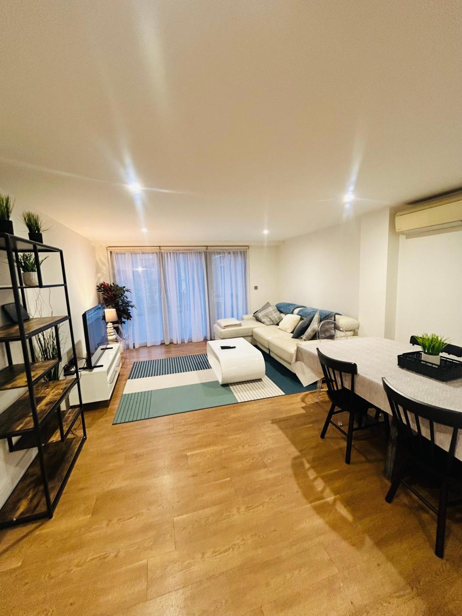 Appartement Modern 2 Bed 2 Bath With Outdoor Space Hyde Park *