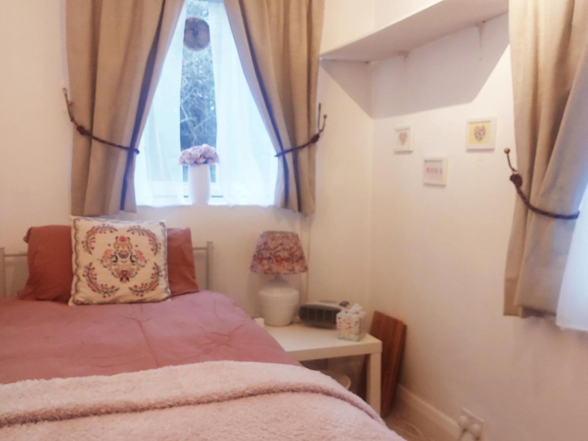 Centrel To Single Bed Quiet With Host And Breakfast * Londres