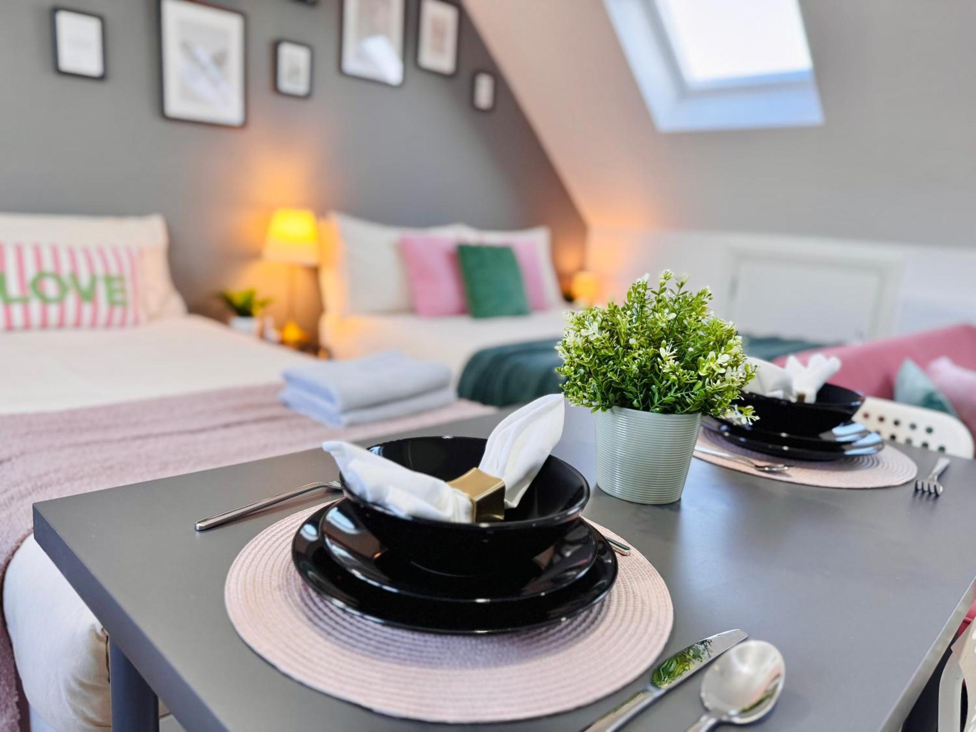 Lively Loft 30min To