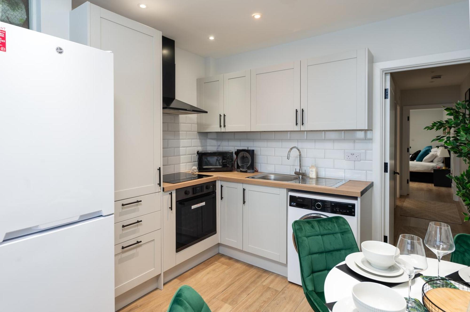 Stylish And Modern 2 Bedroom Flat, Finsbury Park, Sleeps Up To 6 Guests 3 Double Beds, Near Emirates Stadium Londres