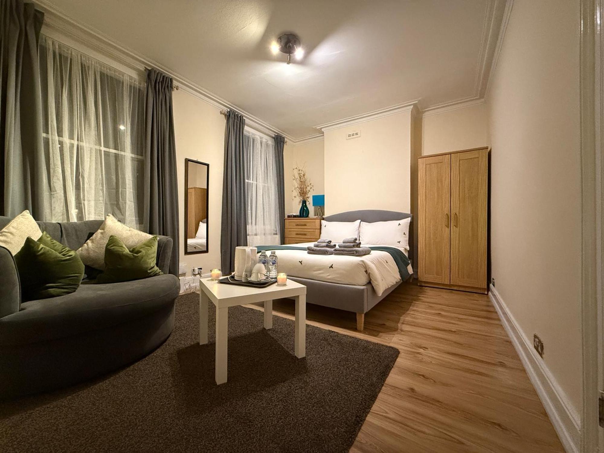 Good Size And Cheap Double In Hammersmith Maison d'hôtes Londres
