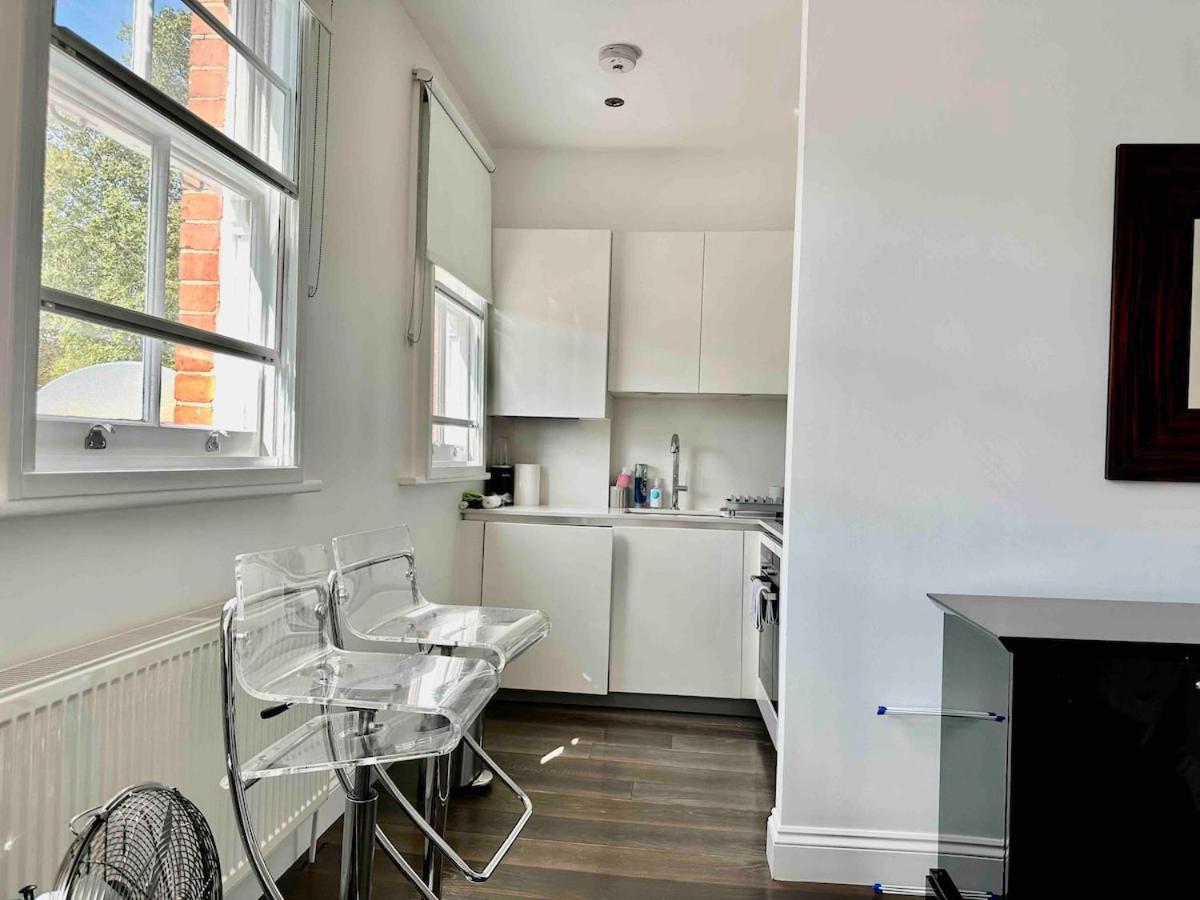 Private In Parsons New Kings Road * Londres