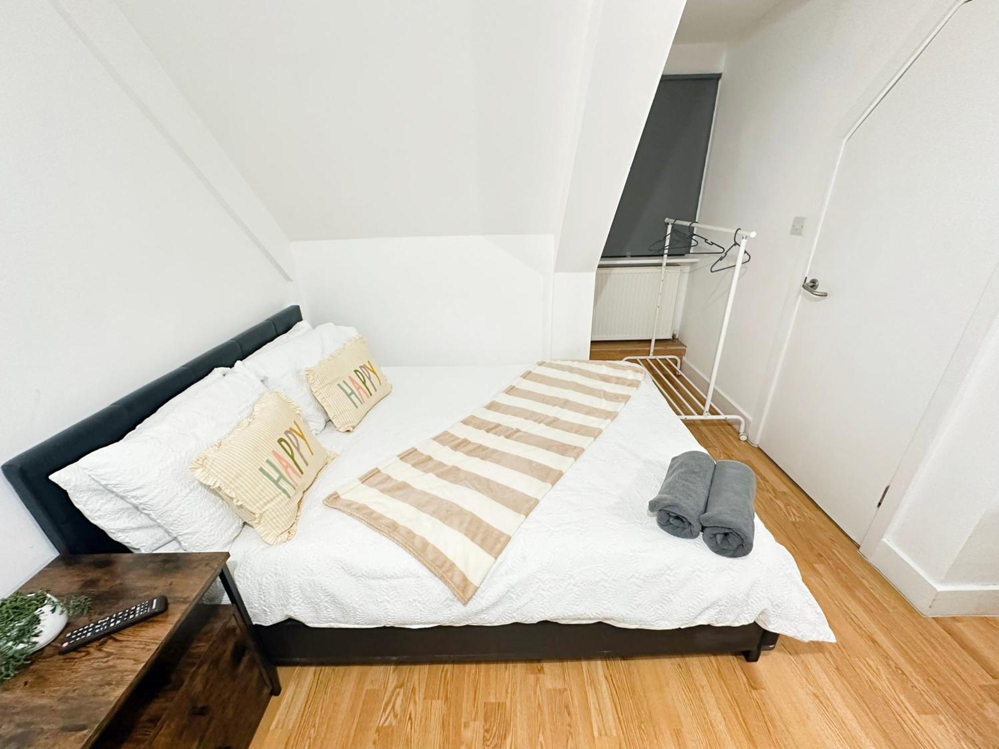 Wembley Stadium Rooms, 12mins Hospedagem domiciliar Londres