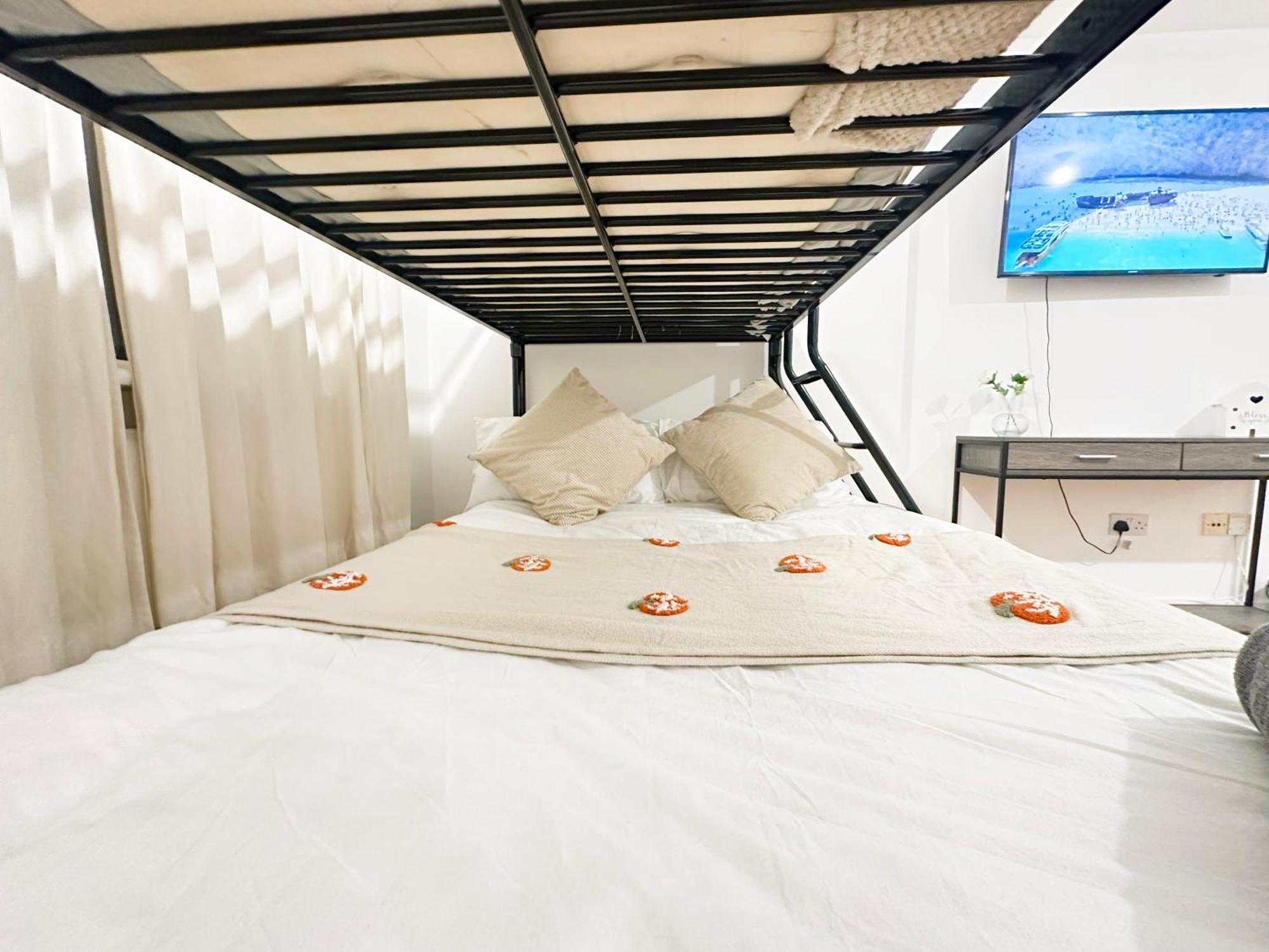 Hospedagem domiciliar Wembley Stadium Rooms, 12mins