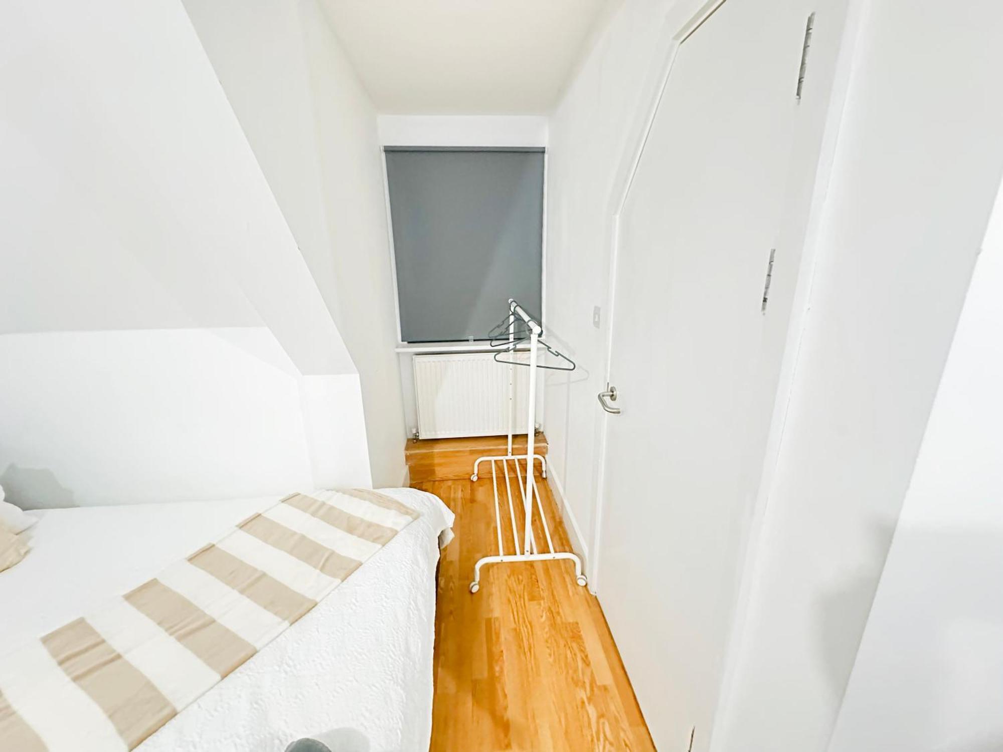 Wembley Stadium Rooms, 12mins Hospedagem domiciliar Londres