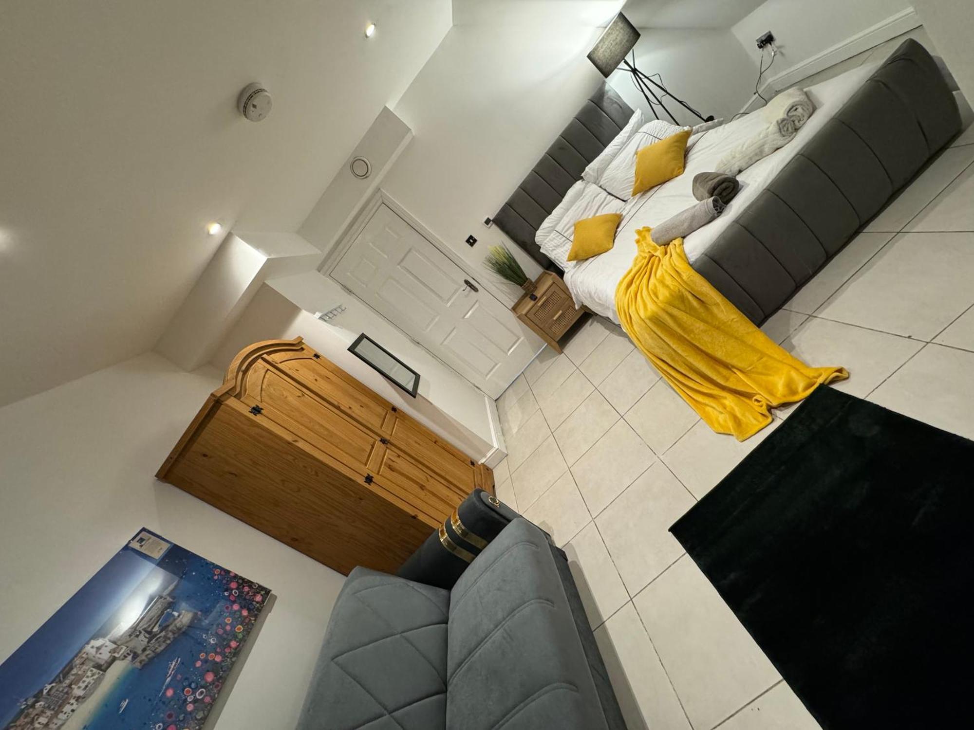 Casa de hóspedes A Modern Luxury Penthouse Close To Tower-hil-canary Wharf-central