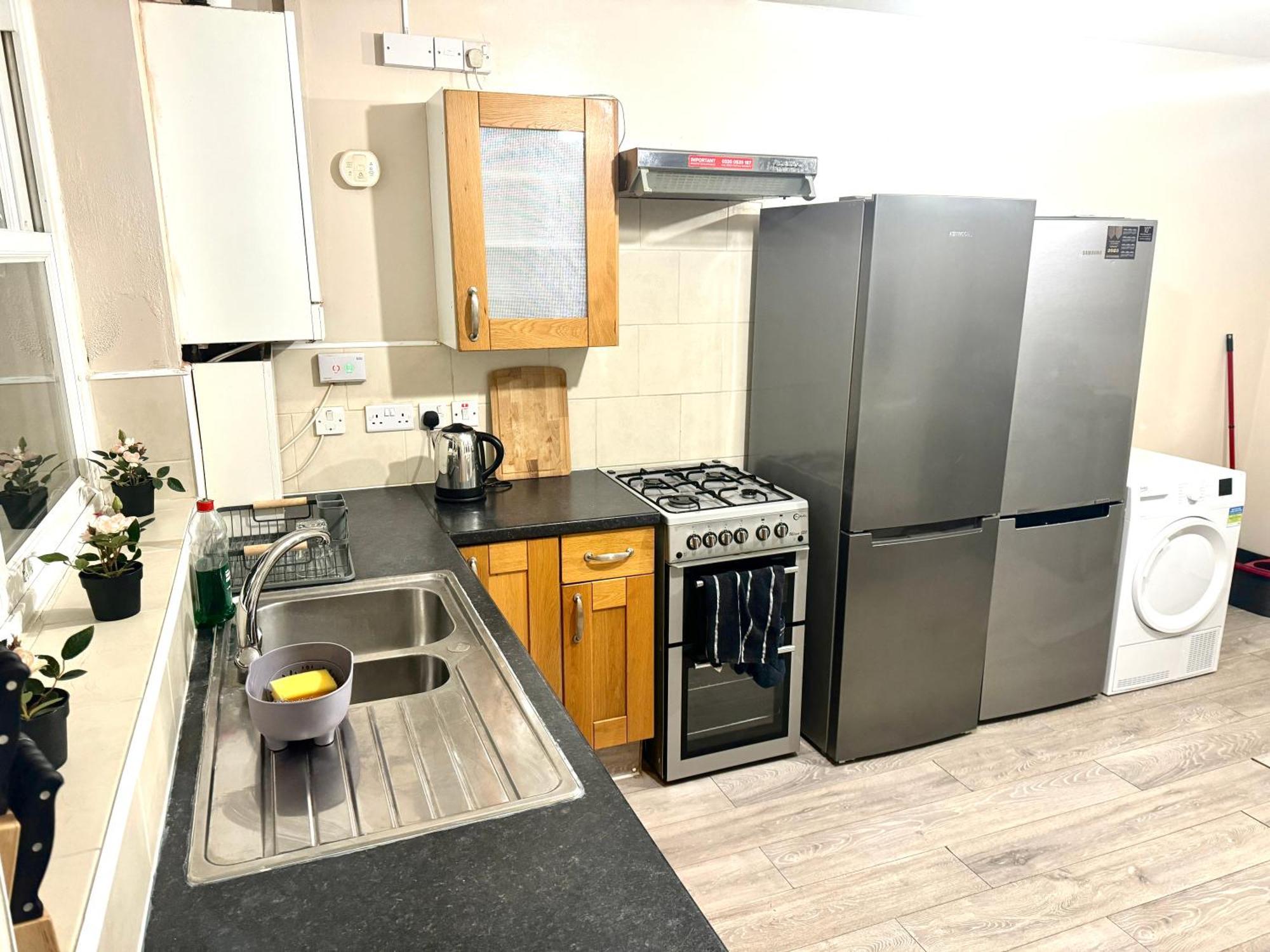 Privatunterkunft Private Bedrooms In Finsbury Park Station *