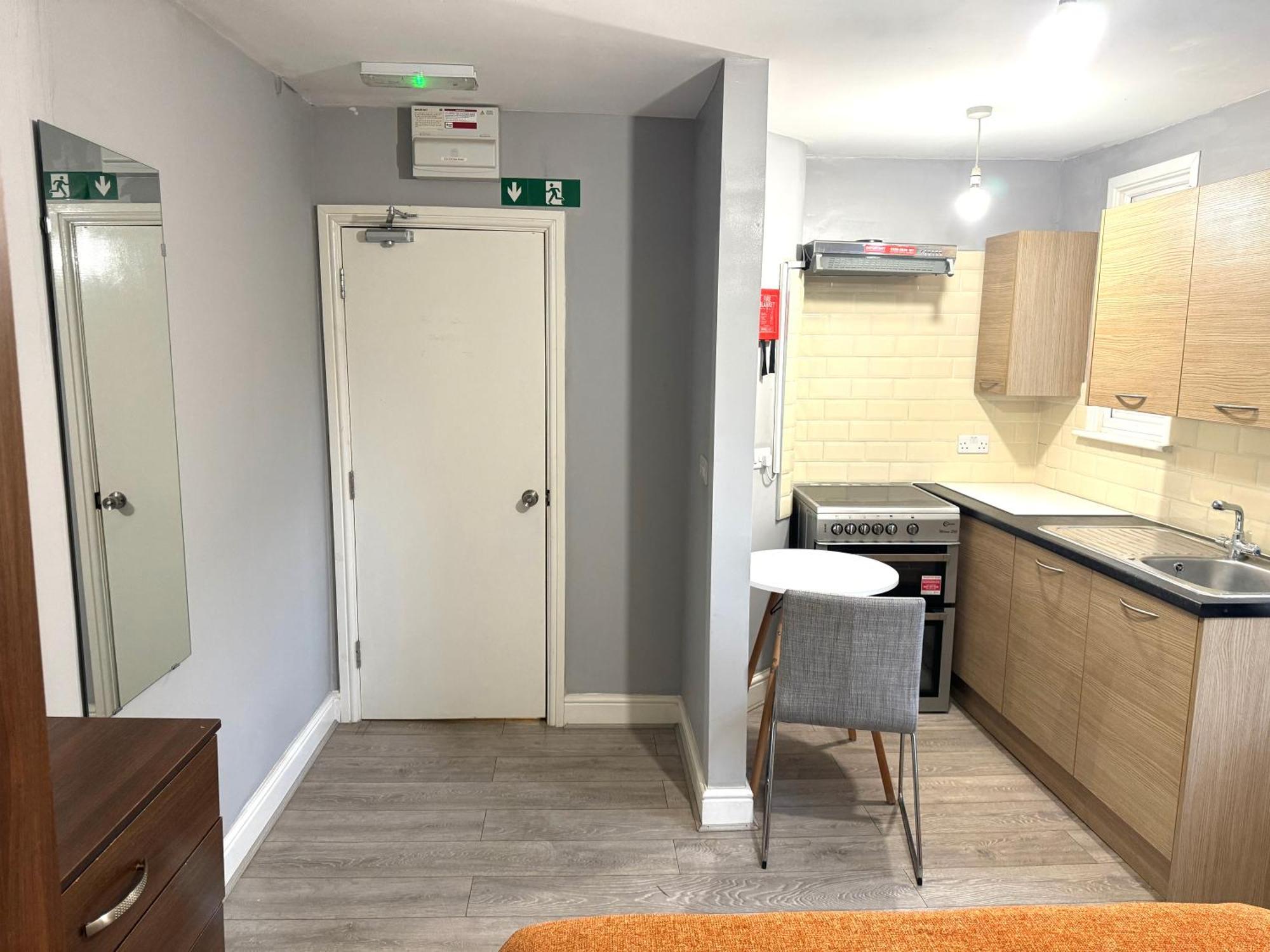 Privatunterkunft Private Bedrooms In Finsbury Park Station London