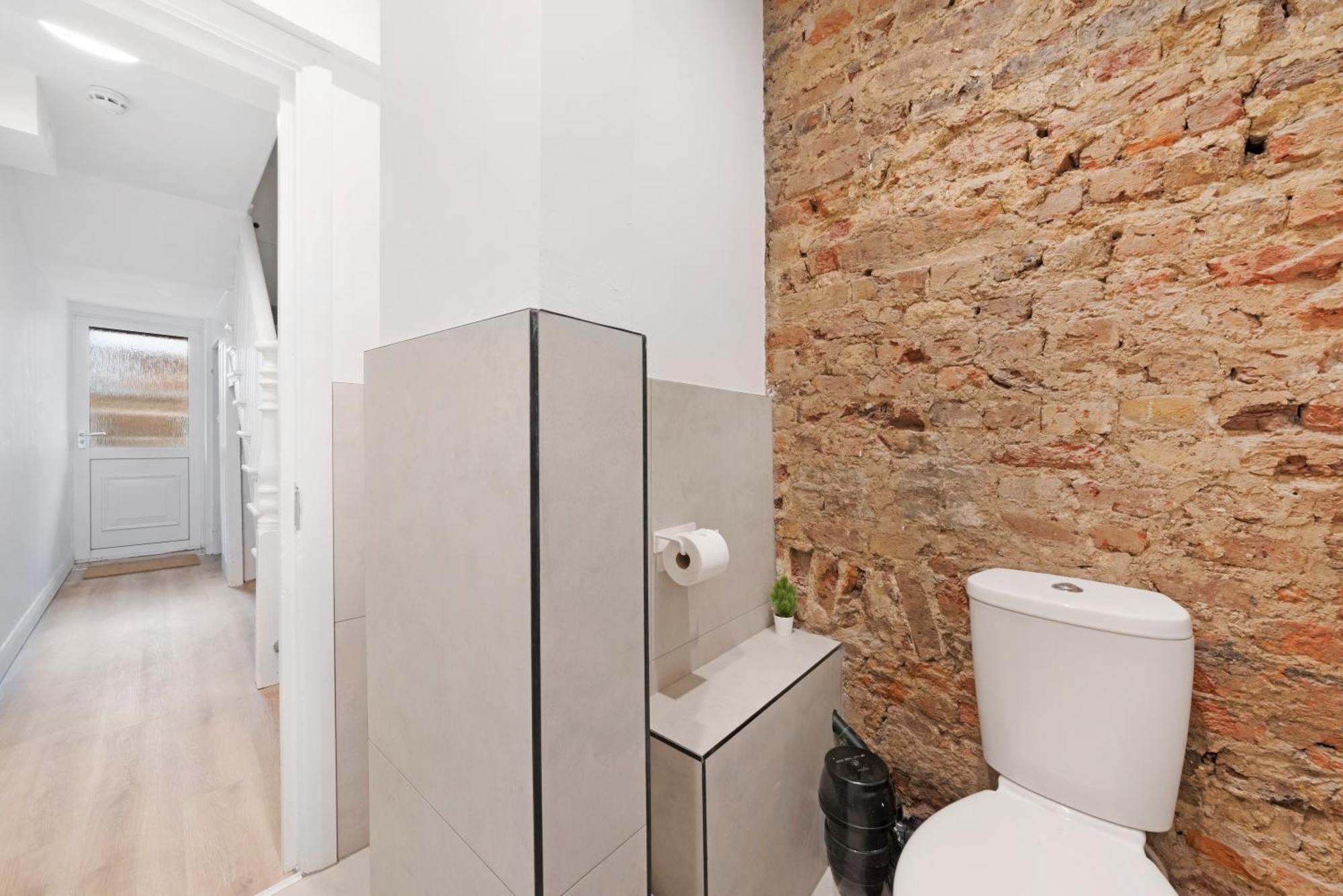 Flat In Dalston, *