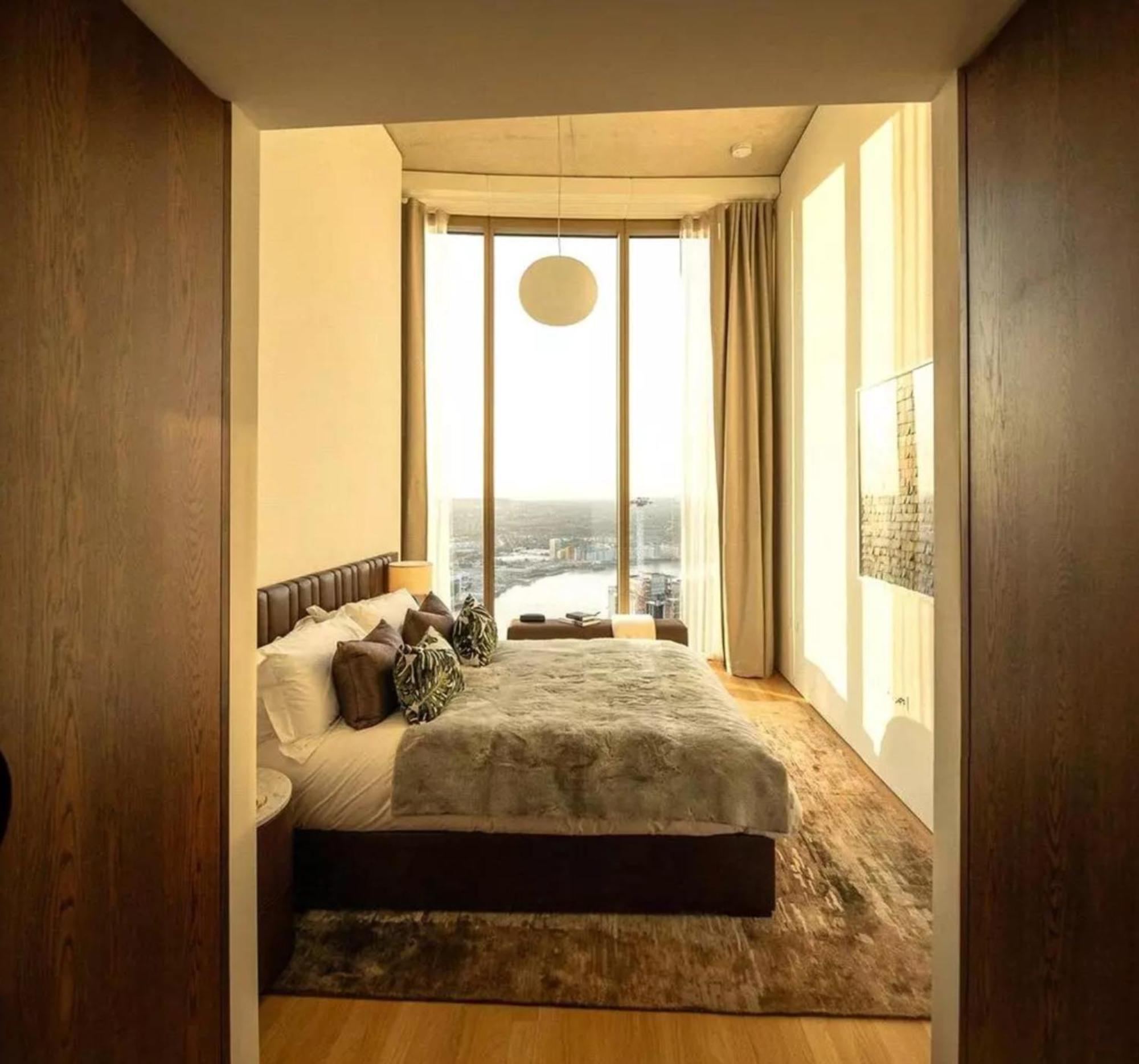 Two Bedrooms Penthouse One Park Drive, Canary Wharf