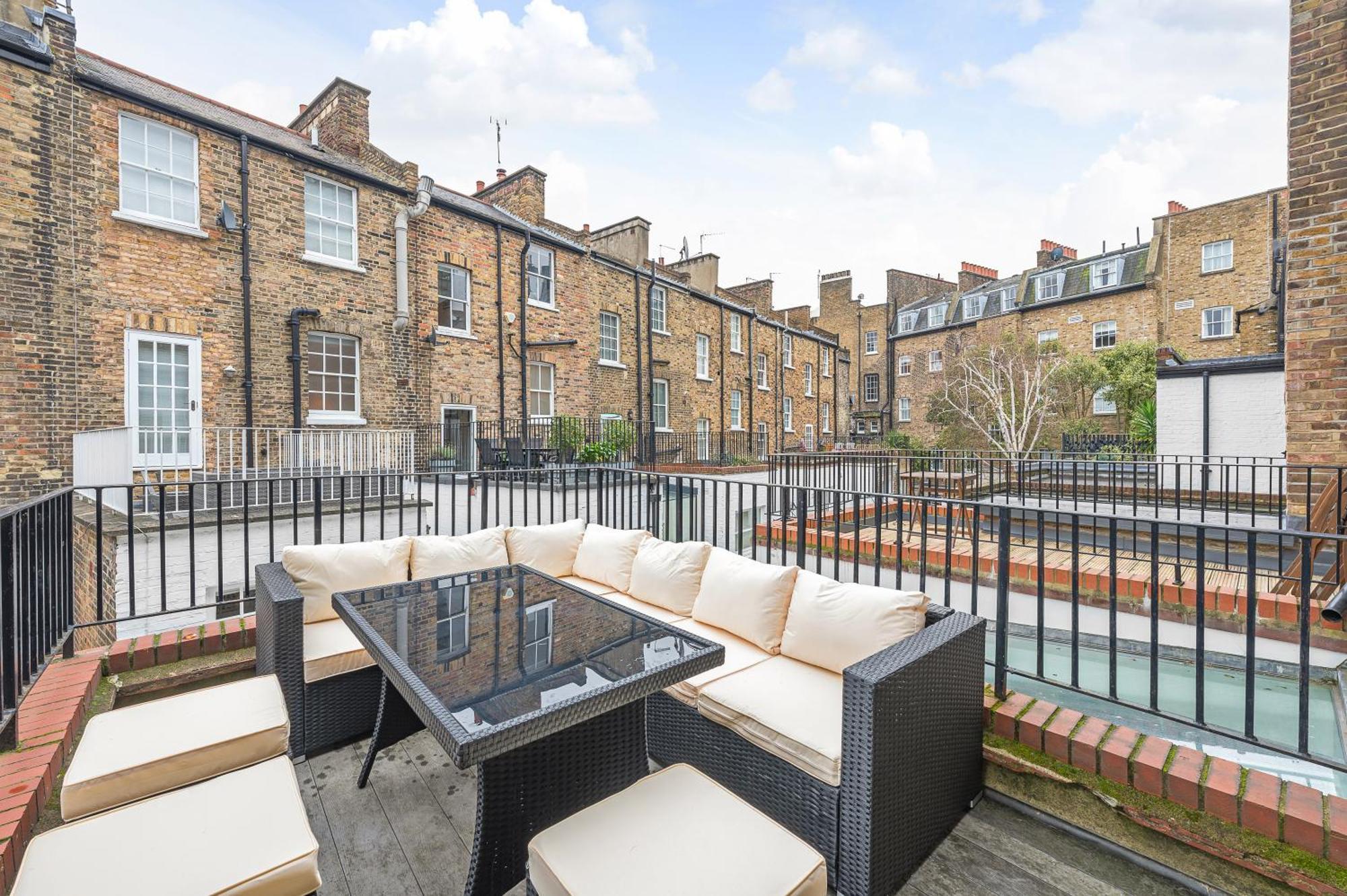 New Stylish 3-bed Pimlico House Near Big Ben Hébergement de vacances *