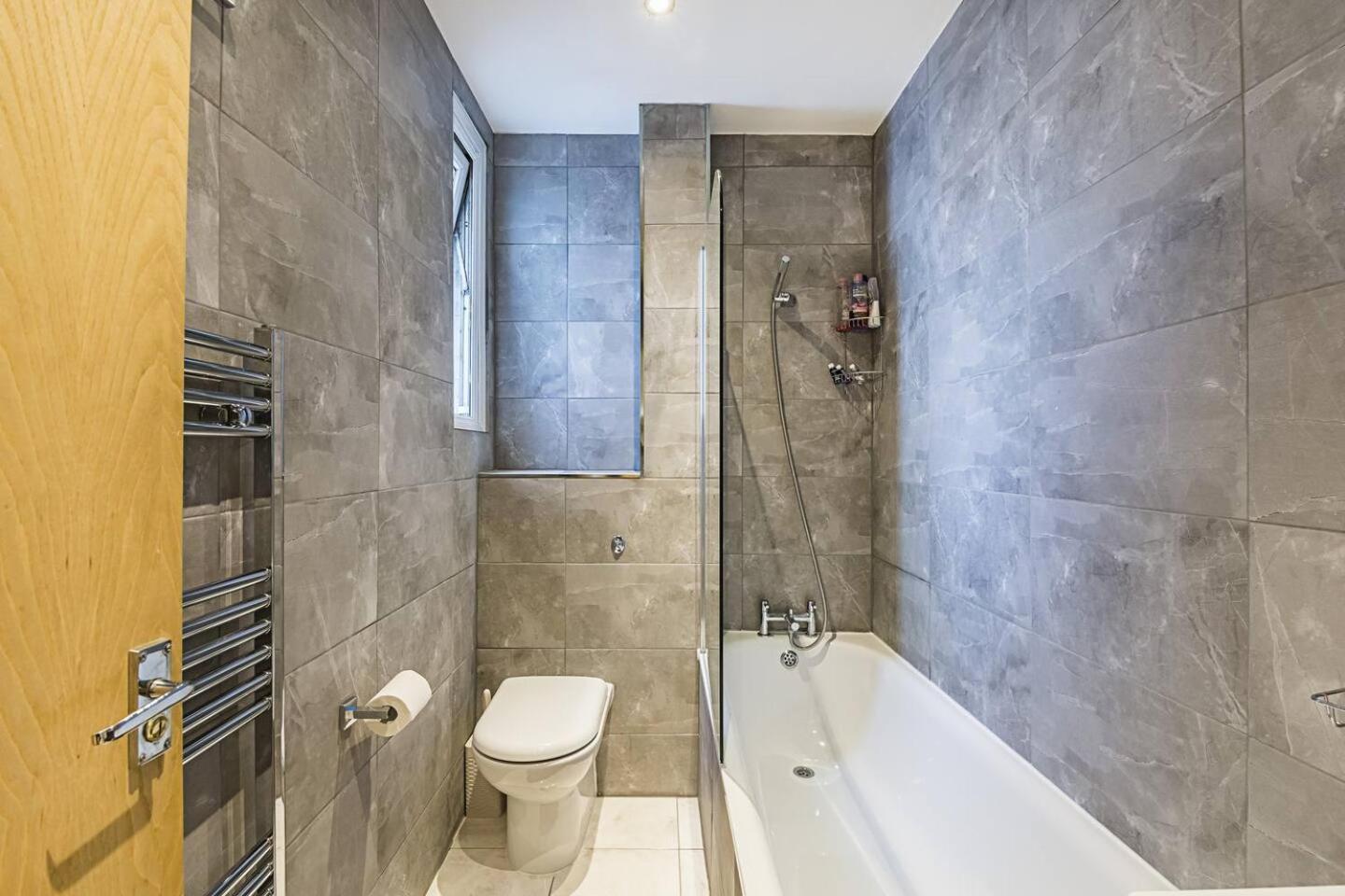 Appartement Private Homely Bedroom In Kensington R2