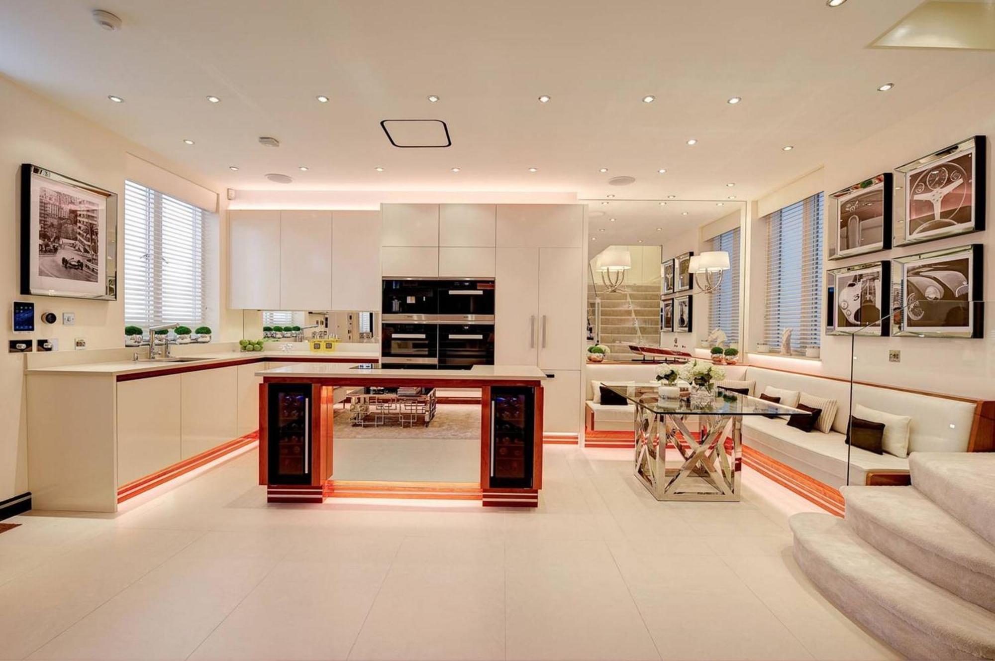 Luxurious Central Azbe Appartement *