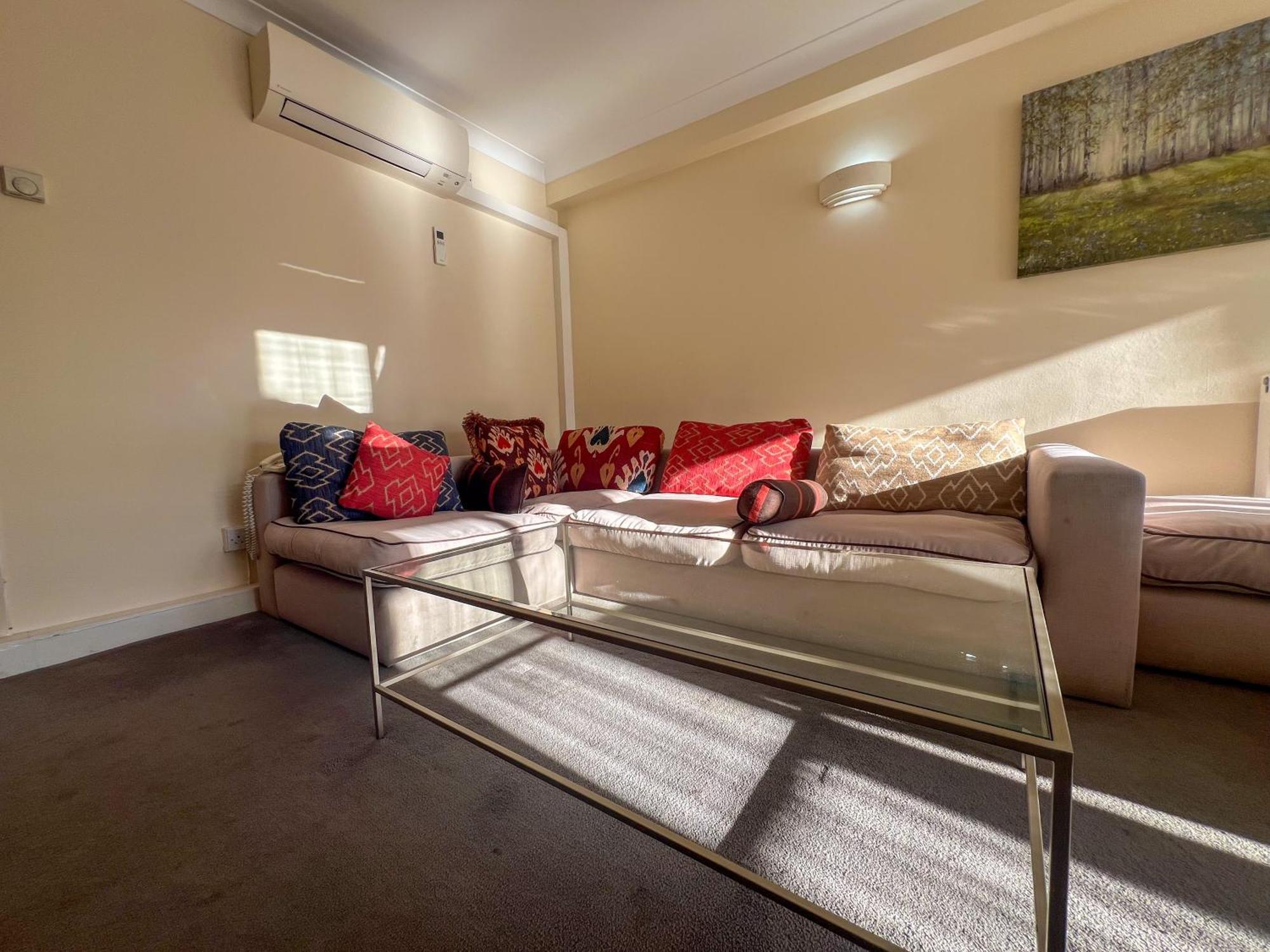 Refined 2 Bedroom In Londons Elite Mayfair District H10 * Londres
