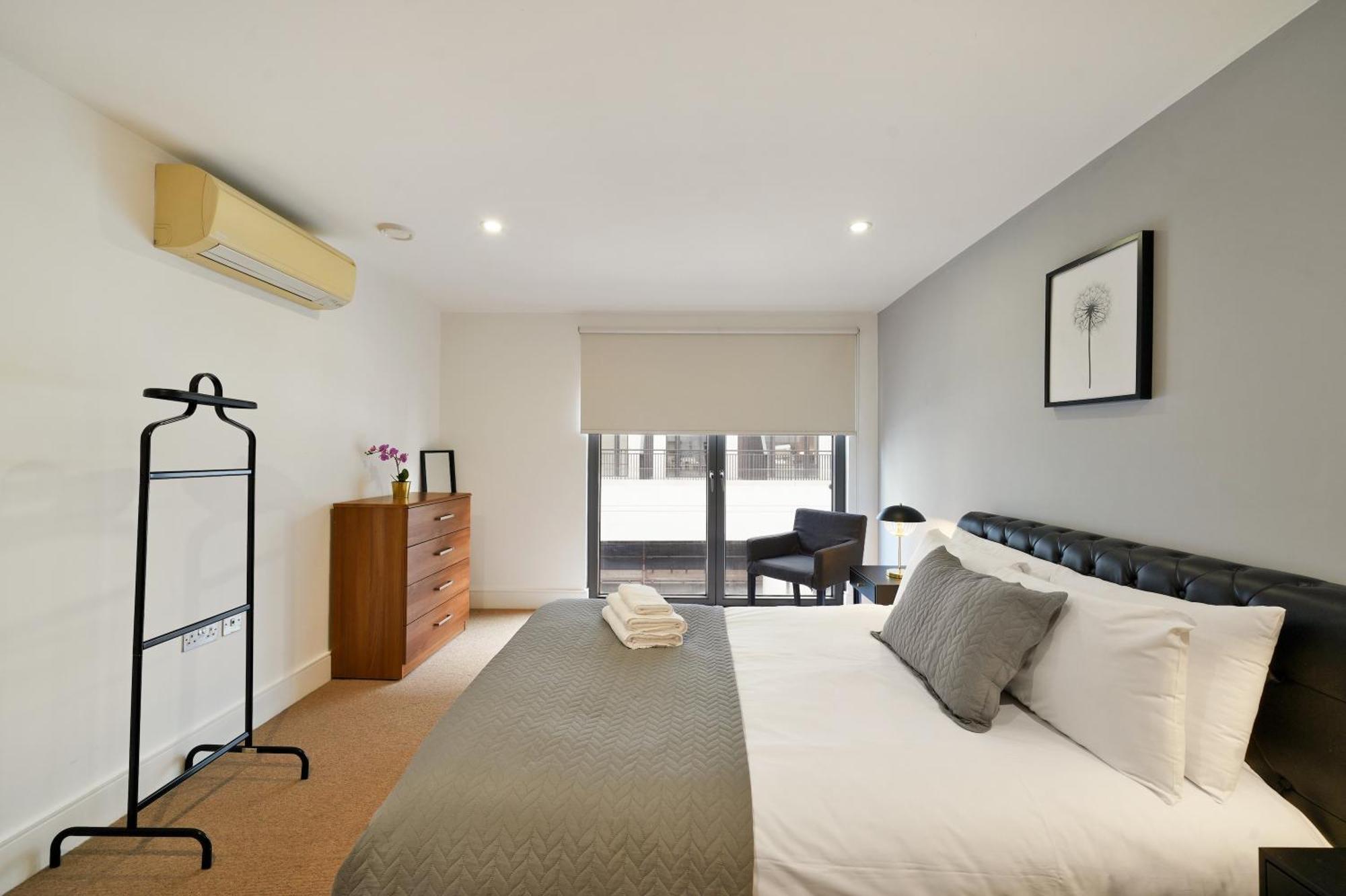 Modern In Bayswater Free Wifi & Aircon By Aparts Apartamento