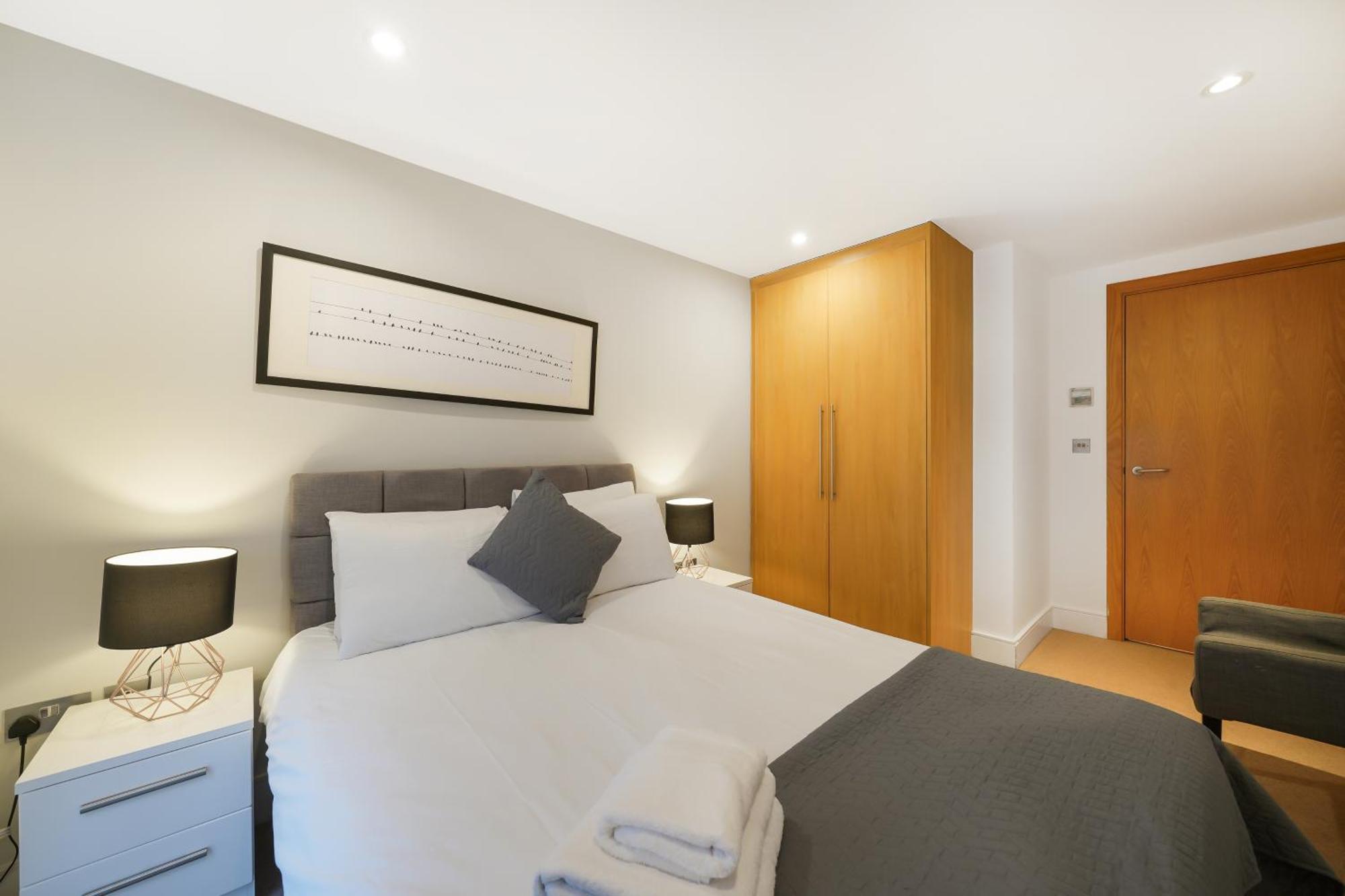 Modern In Bayswater Free Wifi & Aircon By Aparts Apartamento *