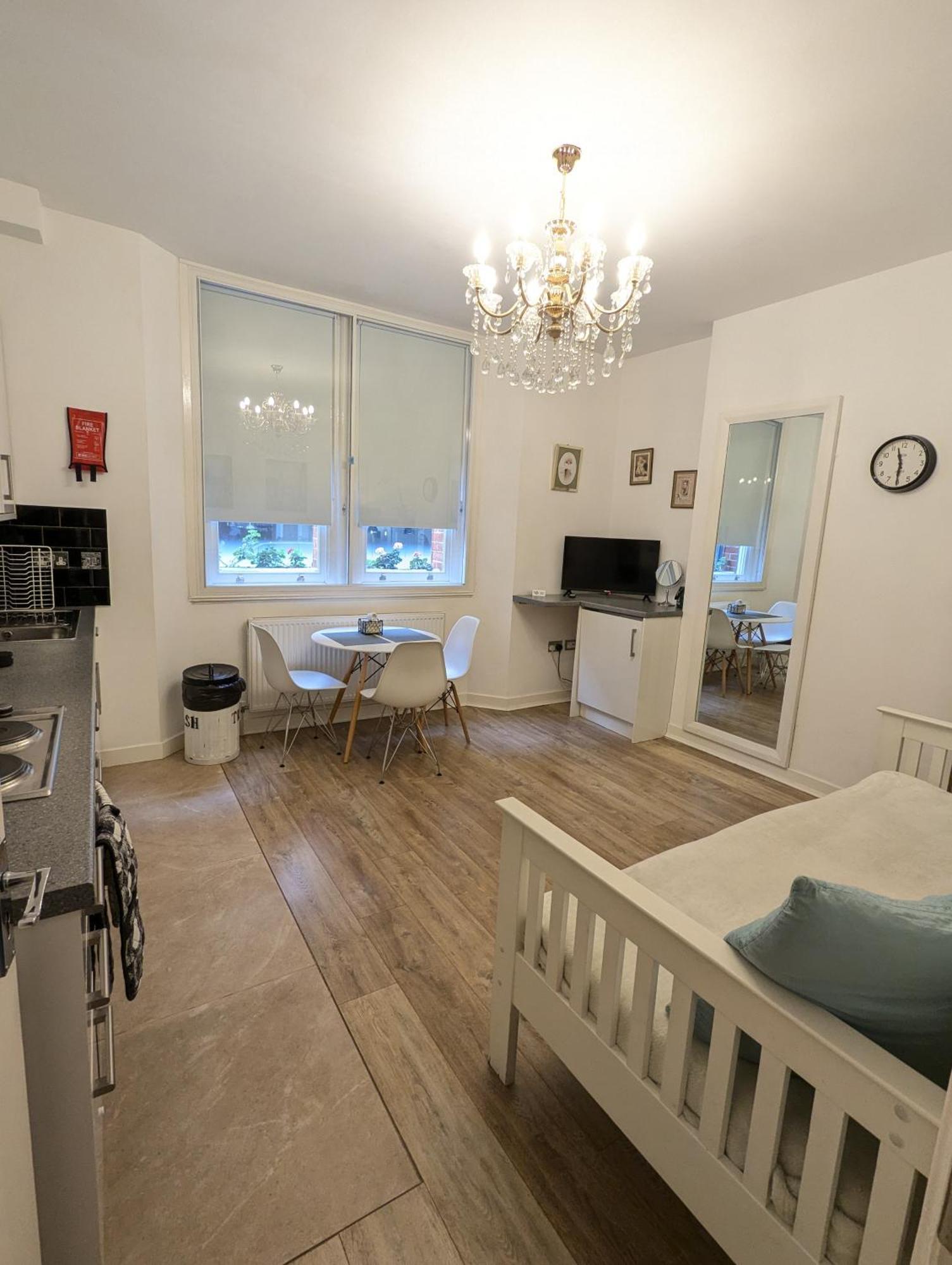 - Great Location London