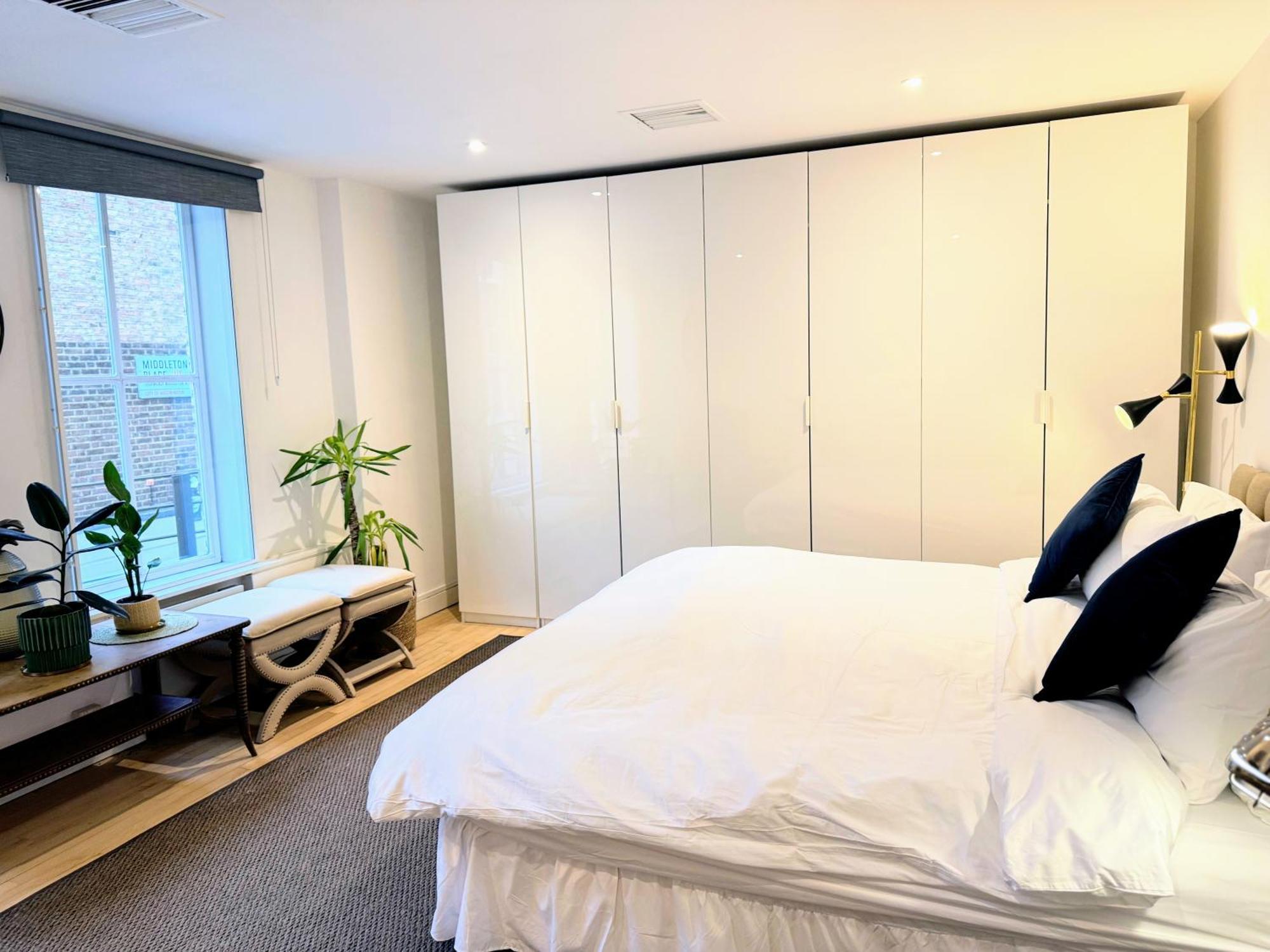 Spacious West End Duplex Apartment, W1 Apartamento