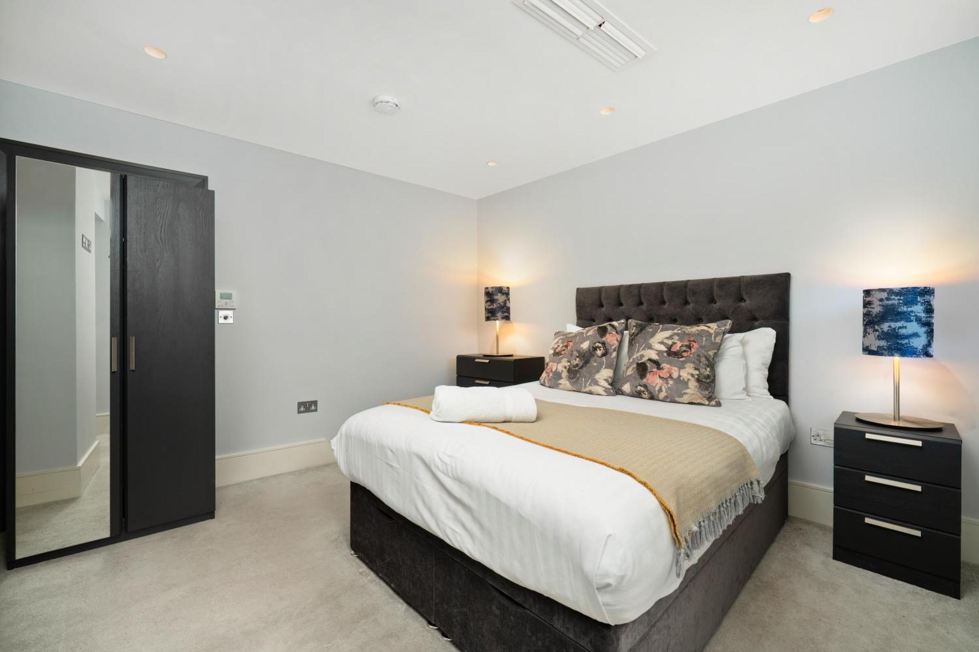 Marylebone Town House Apartment *