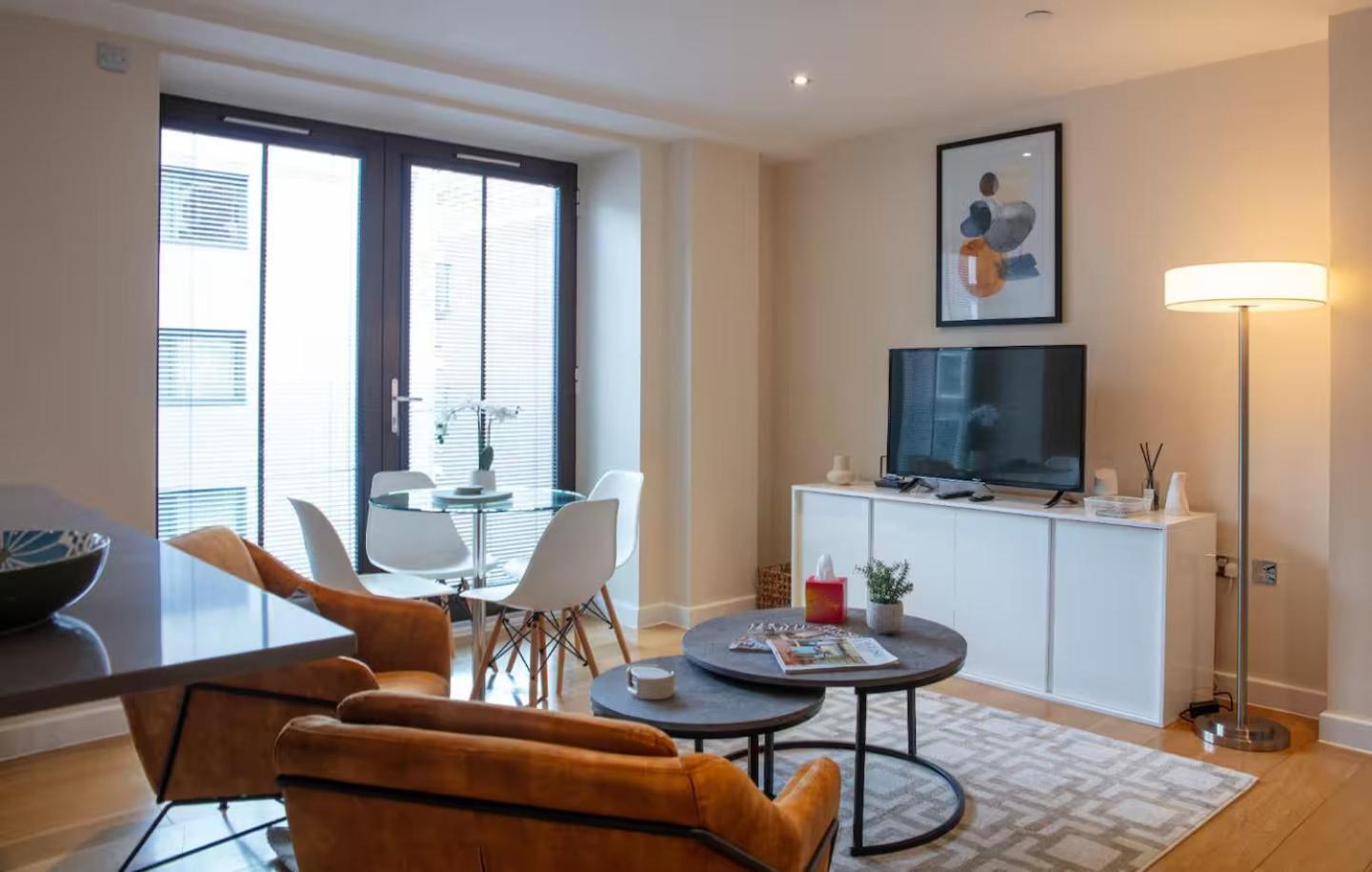 Westminster 1 Bed With Terrace *