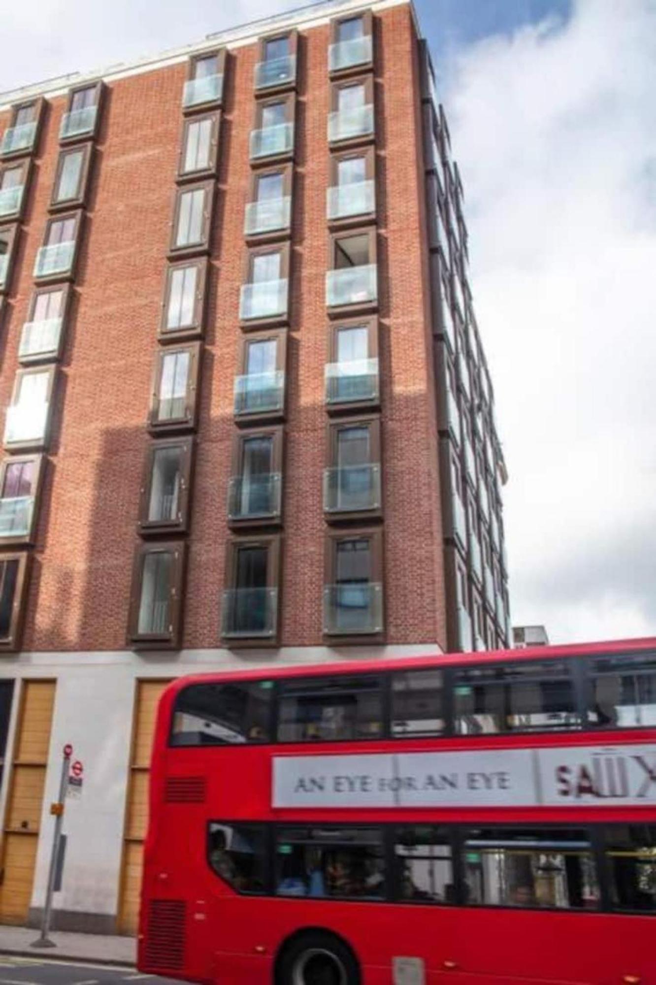 Westminster 1 Bed With Terrace London