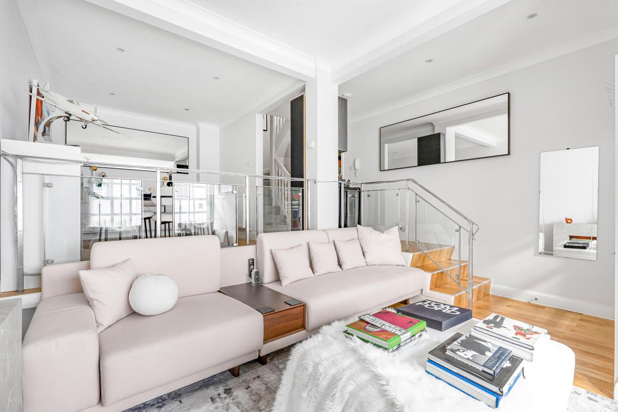 4 Bedroom House With Gym - Behind V&a Museum Hébergement de vacances Londres