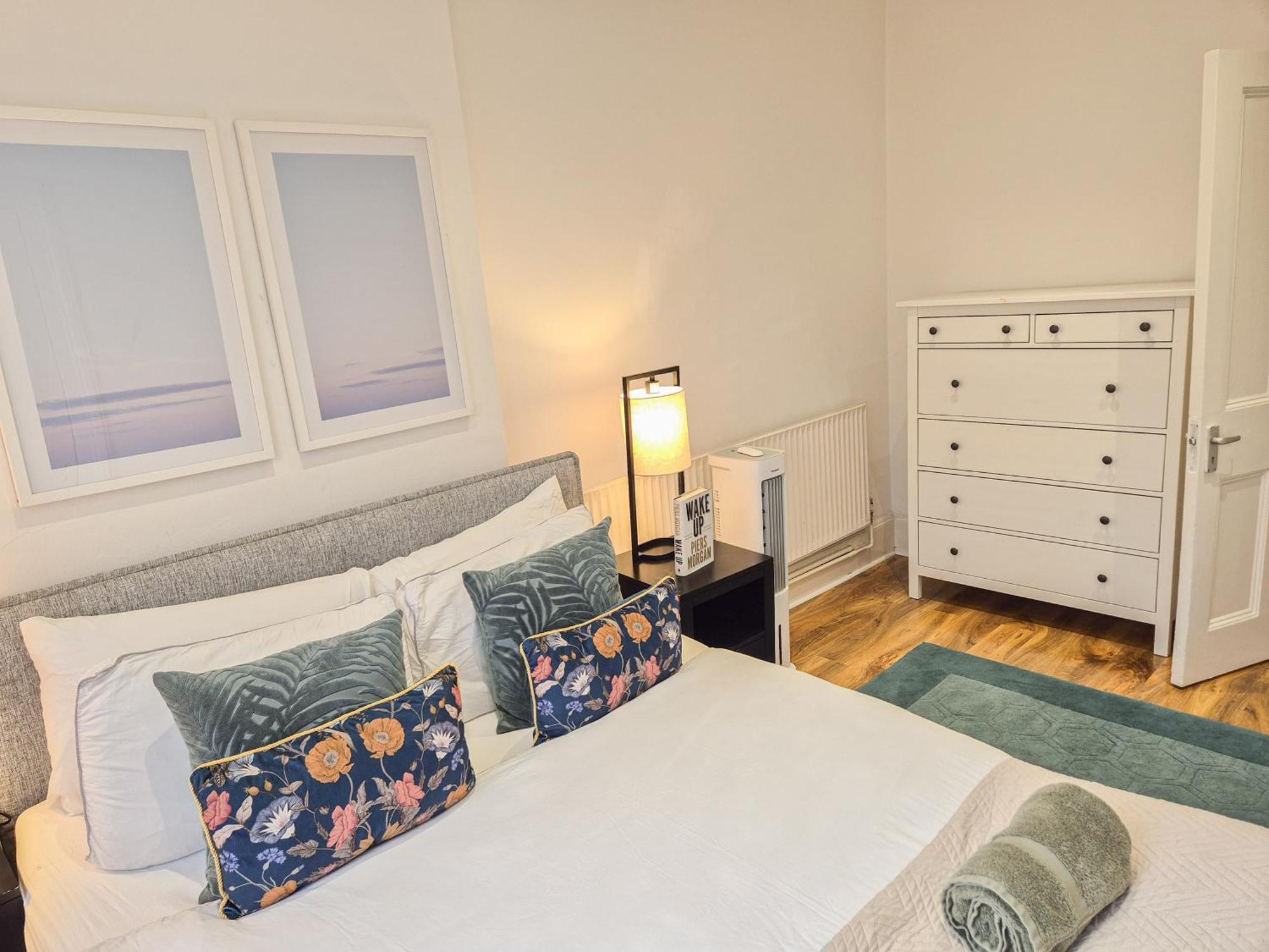 Stylish 2-bedroom Near Abbey Road, Maida Vale Appartement Londres