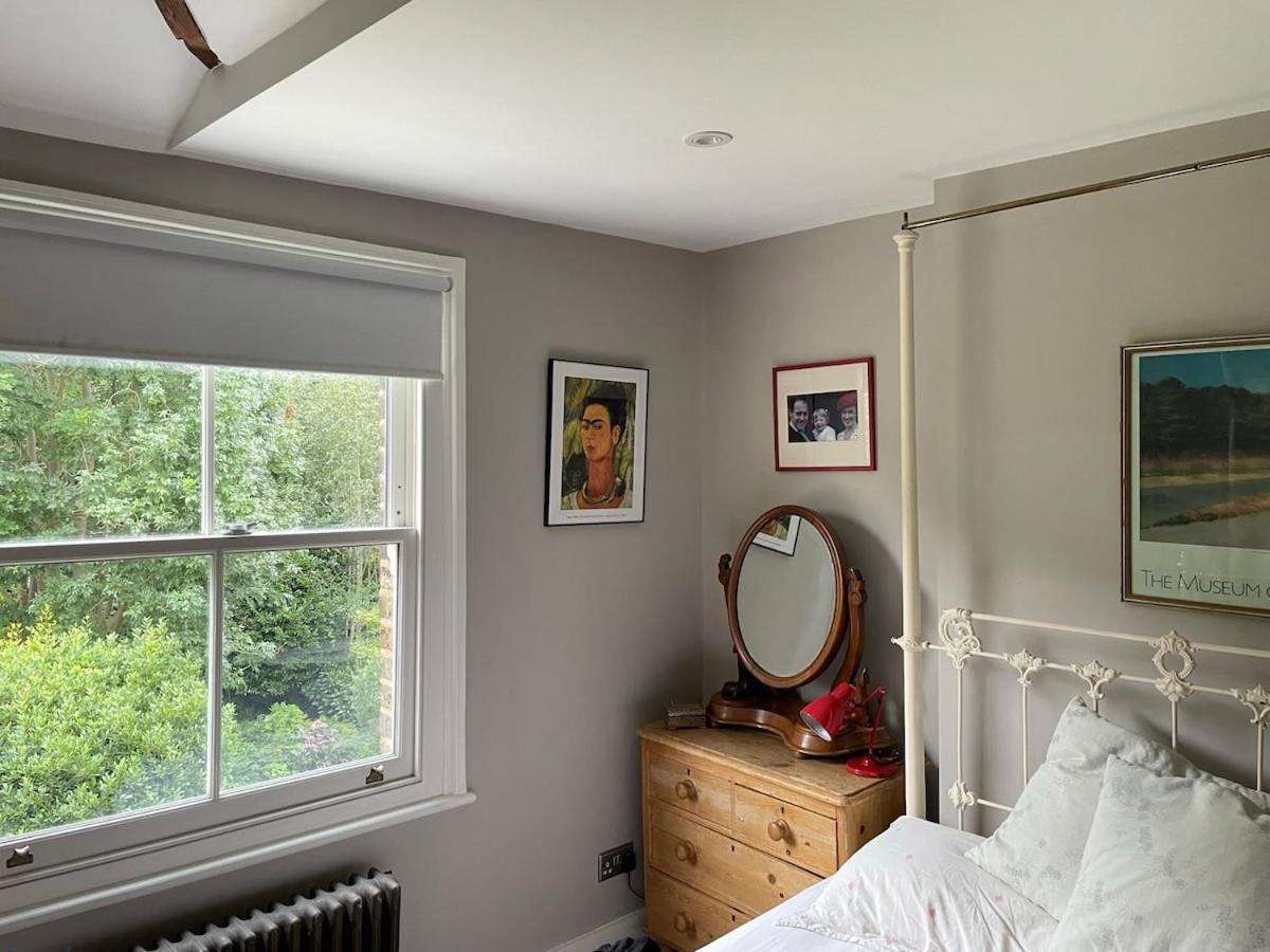 Large Five Bed Victorian Family House With Large Garden Villa Londres