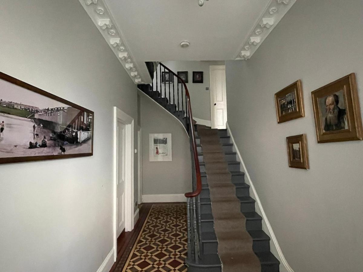 Large Five Bed Victorian Family House With Large Garden Villa Londres