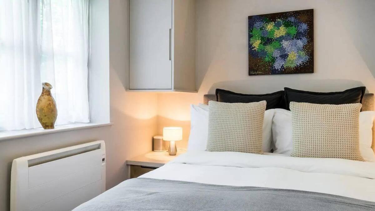 Modern Flat On Regent's Canal * Londres