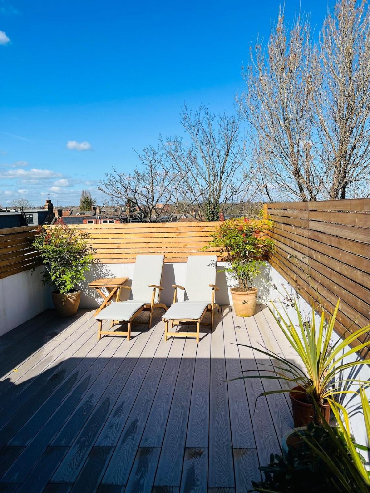 Newly Renovated 4 Bed - North Hébergement de vacances *