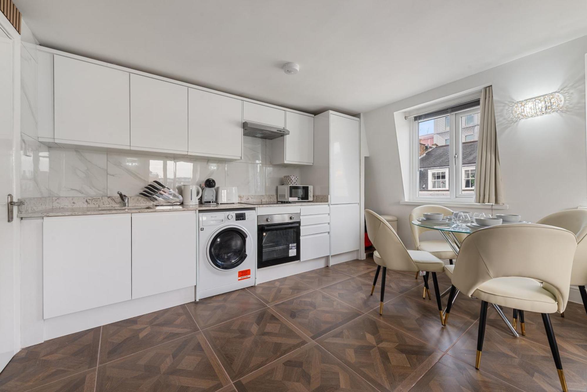 Stylish In The Heart Of Soho Your West End Escape! Gsg London