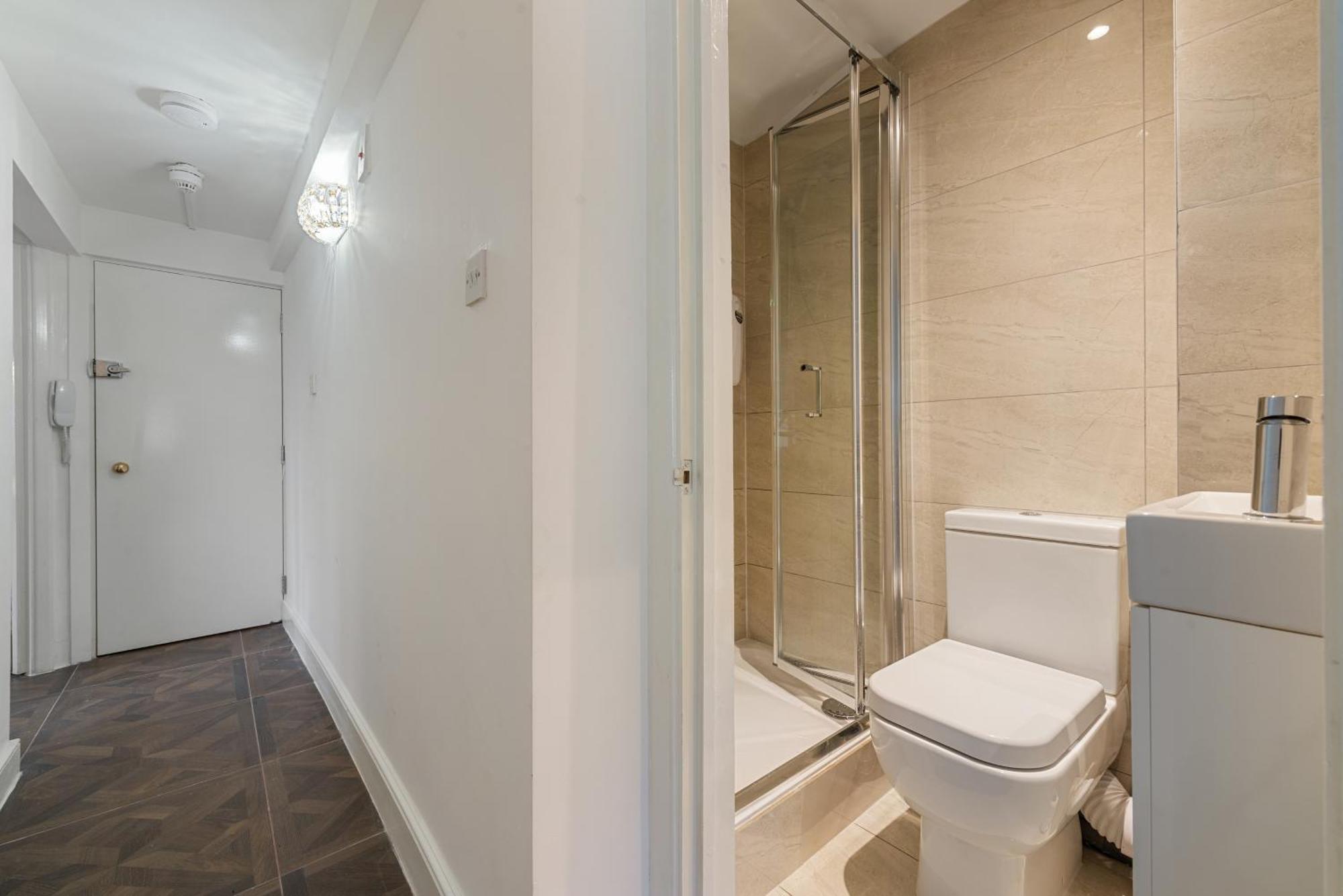 Stylish In The Heart Of Soho Your West End Escape! Gsg Apartment London