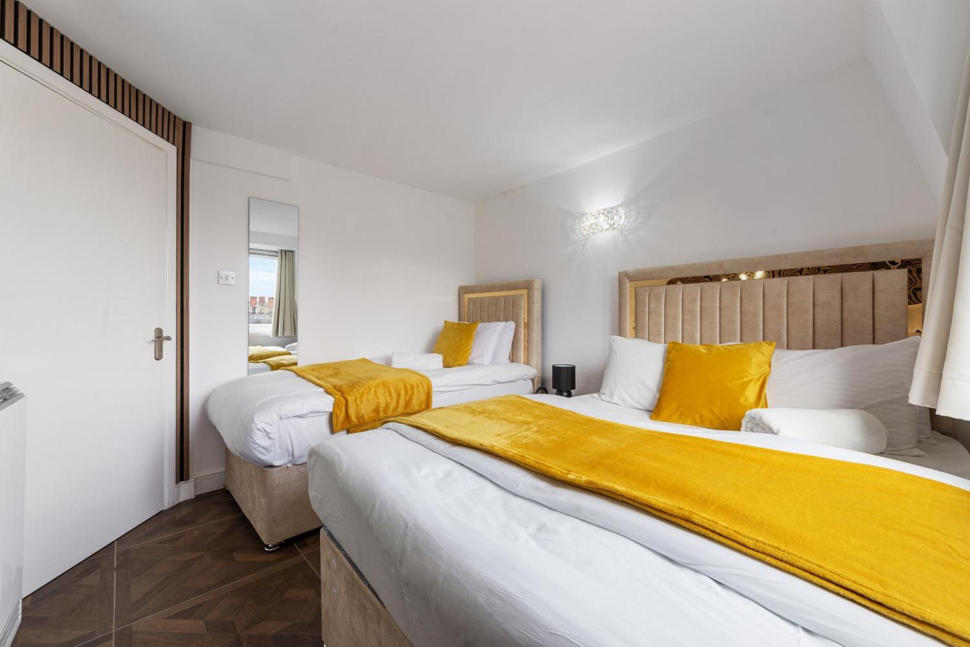 Stylish In The Heart Of Soho Your West End Escape! Gsg London