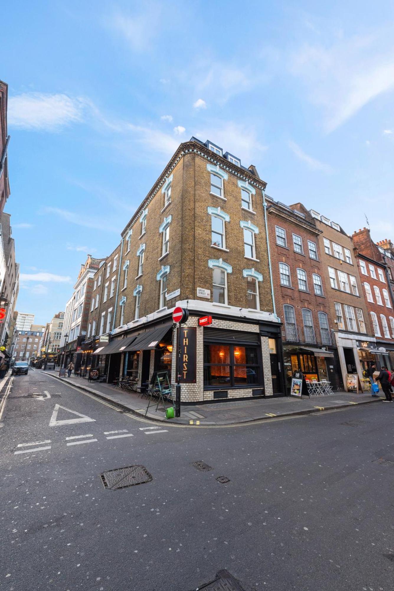 Stylish In The Heart Of Soho Your West End Escape! Gsg Apartment London