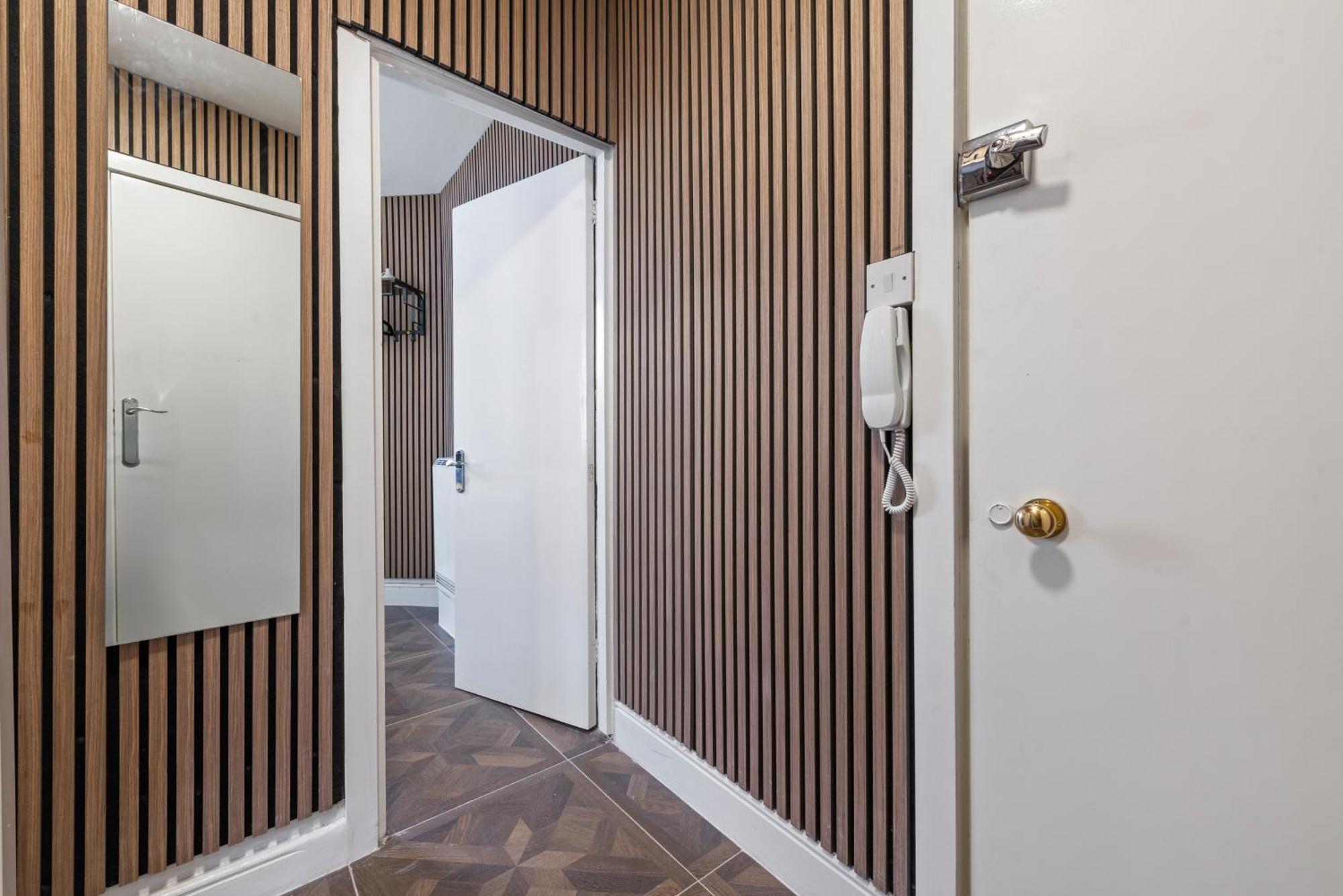 Stylish In The Heart Of Soho Your West End Escape! Gsg Apartment London
