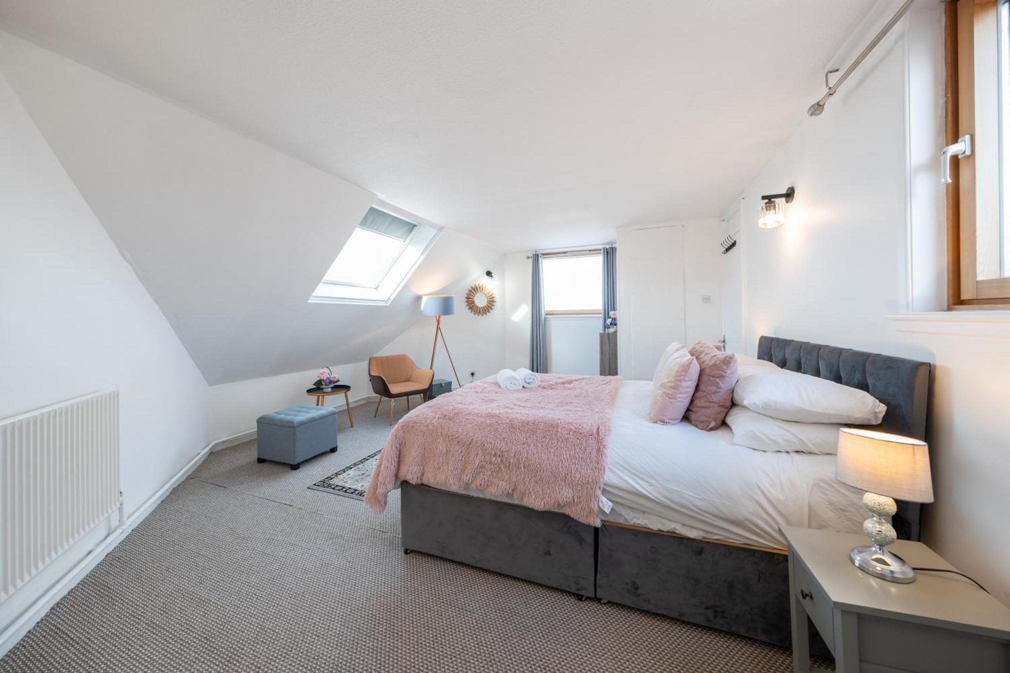 3 Bed Luxury In Chelsea, 2 King Size Bed, 1 Double Bed, Ideal For Families Apartamento