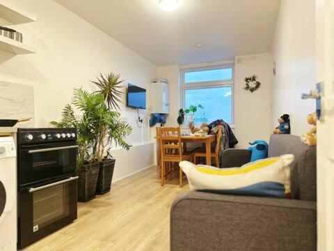 Rarefind Shepherds Bush Flat 1 Min To Tube Station Maison d'hôtes
