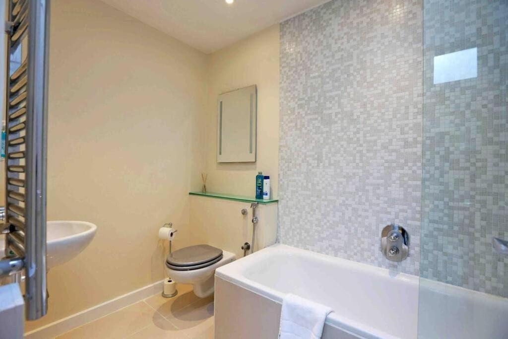 3bed Townhouse Earls Court Old Manor Casa de Férias *