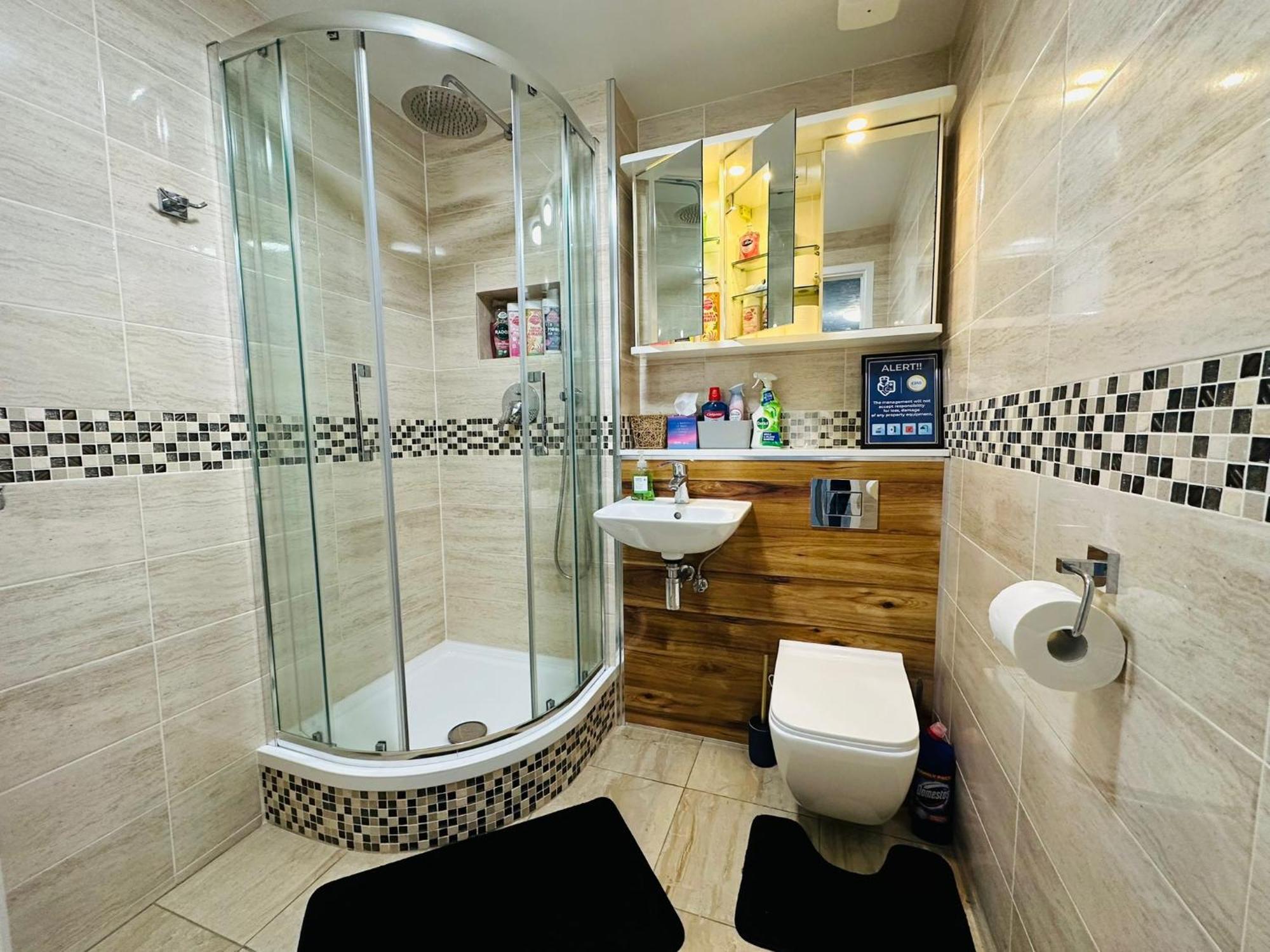 Cozy Apertment In - Beckton London