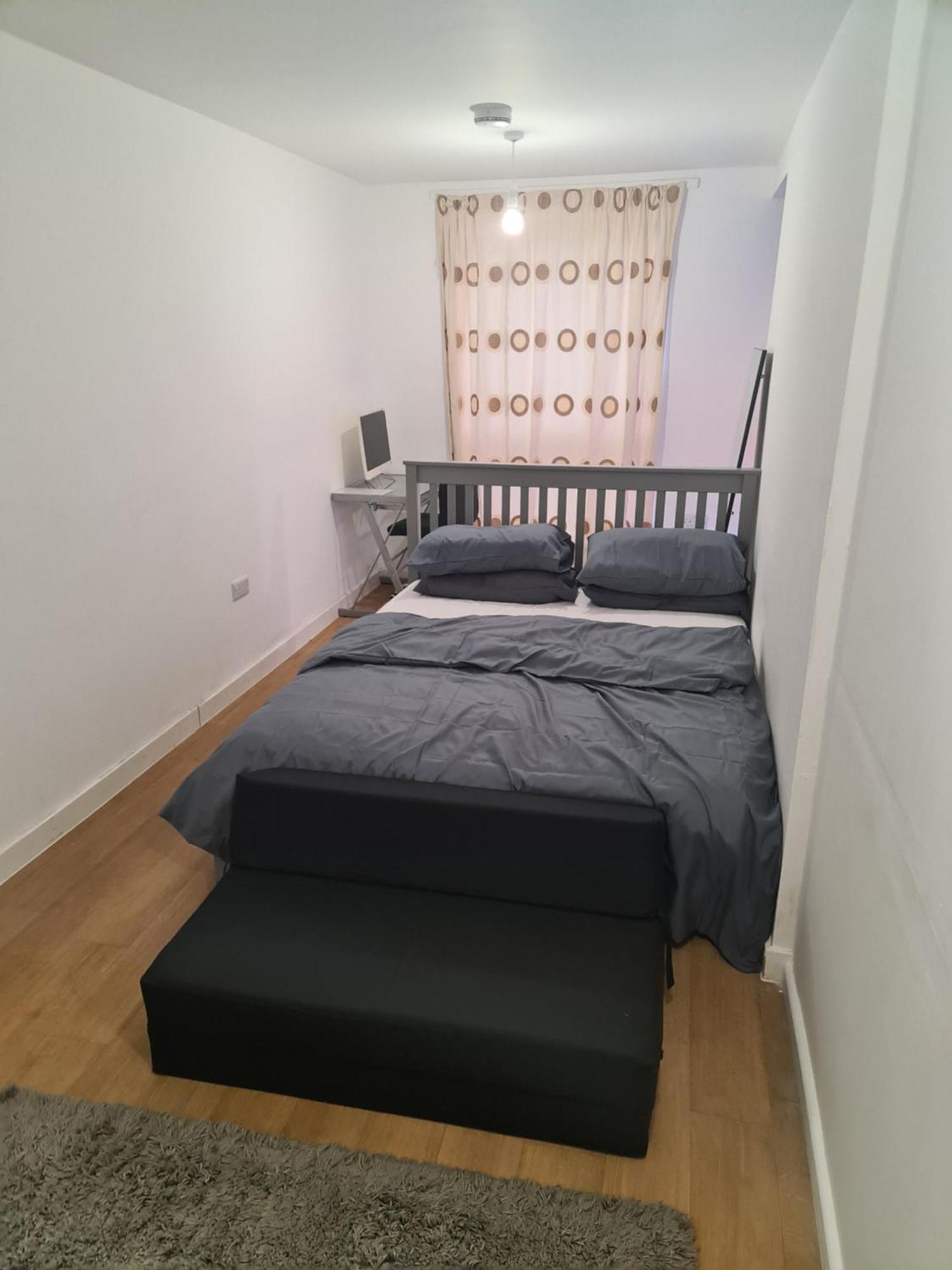 Lascelles House - A Few Mins To Us Embassy, Battersea Power Station & Séjour chez l'habitant