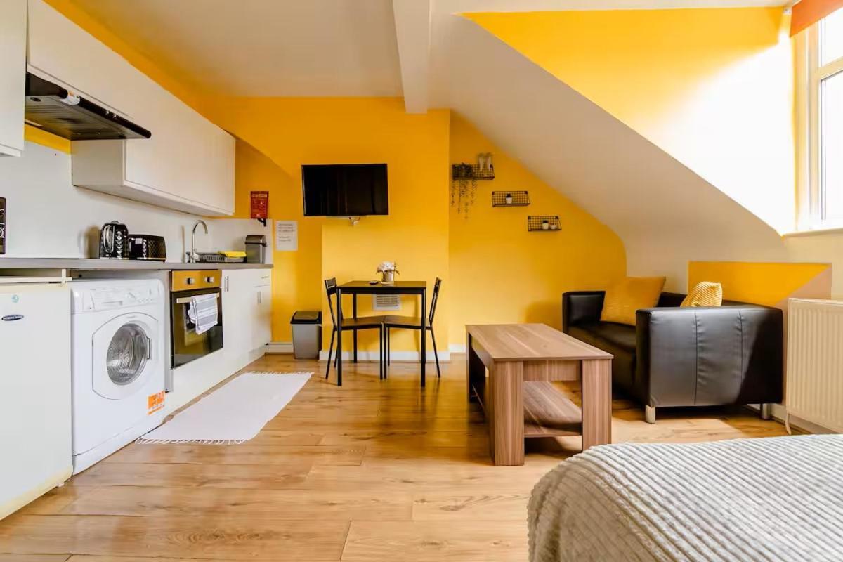 Comfortable In Seven Sisters, Casa de hóspedes Londres