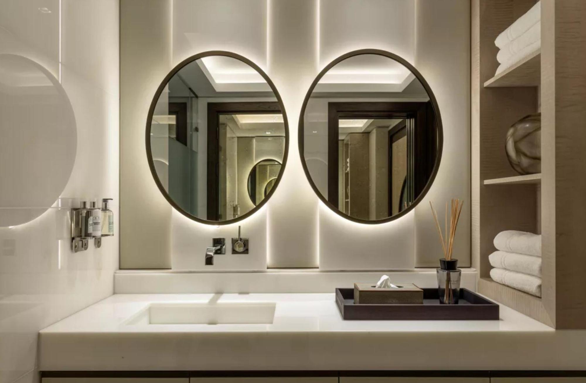 Three Bedroom Penthouse One Casson Square Apartment