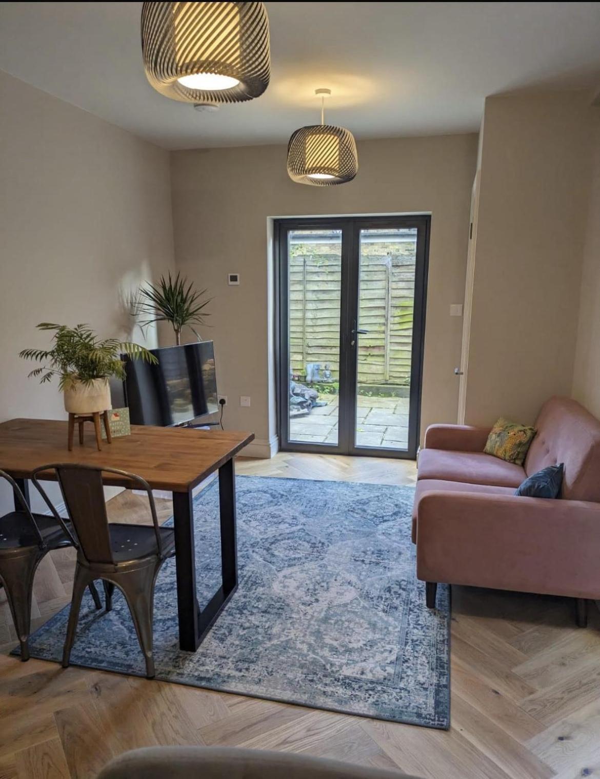Newly Refurbed House, Barons Court Сasa de vacaciones *