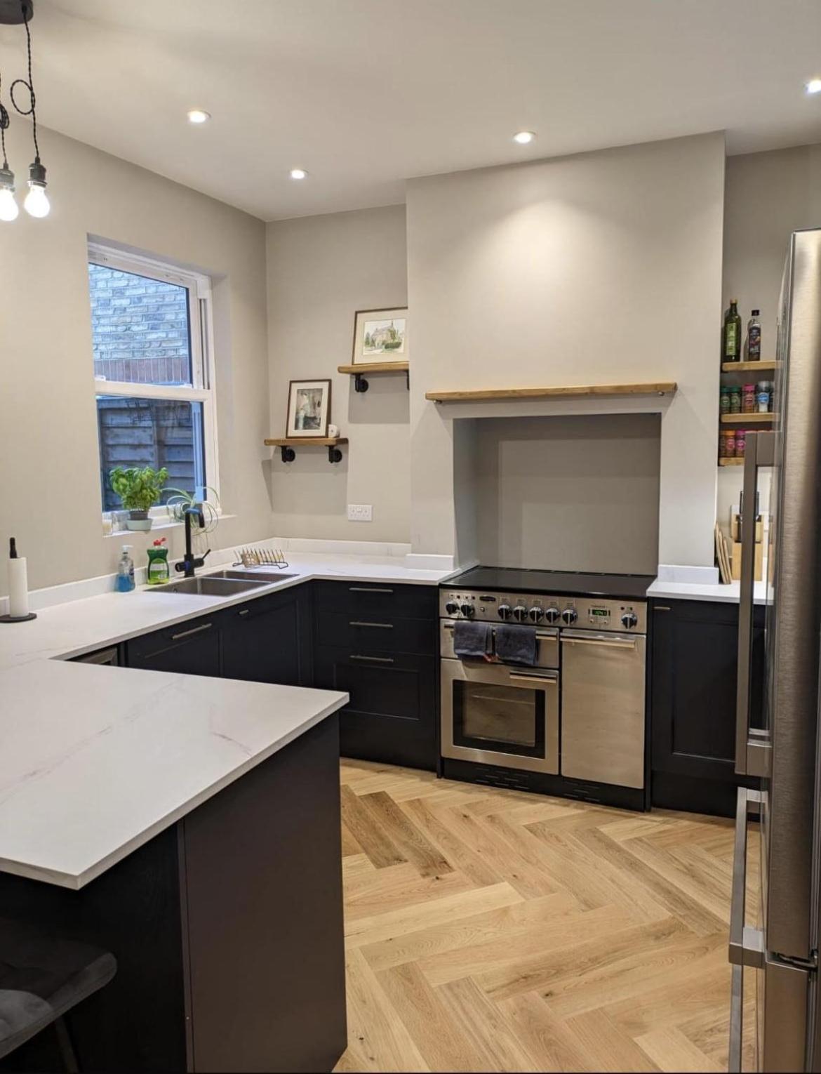 Newly Refurbed House, Barons Court Londres
