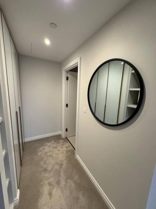 Luxury 2 Bed And 2 Bath Flat With Air Condition *