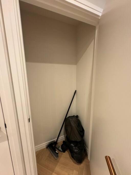 Luxury 2 Bed And 2 Bath Flat With Air Condition