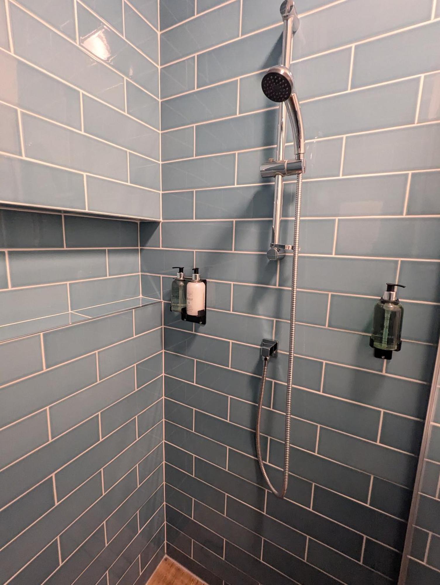 - Great Location Apartment *
