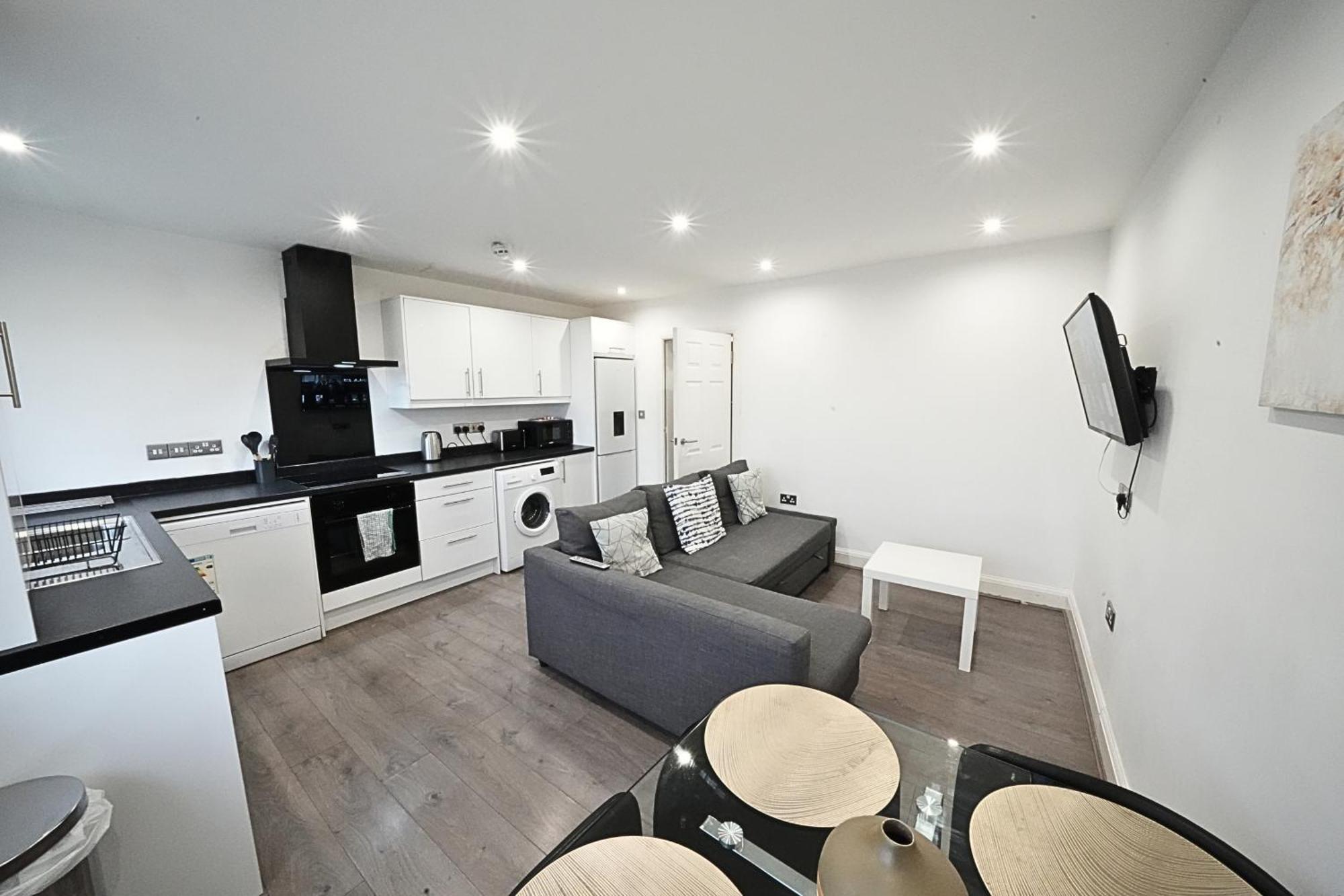 Hatton Apartments: Airport-adjacent With Free Parking And Underground Access Apartamento
